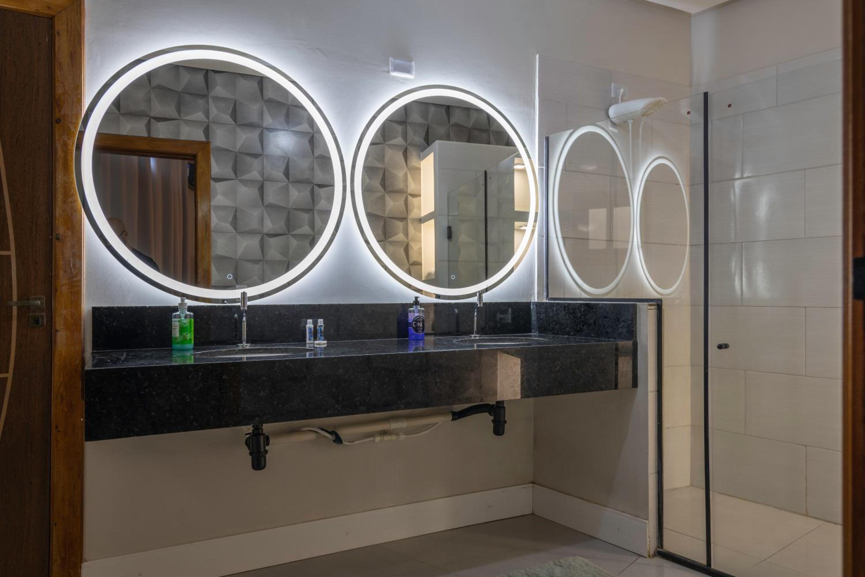 Diamantina Falls Boutique Hotel & Spa