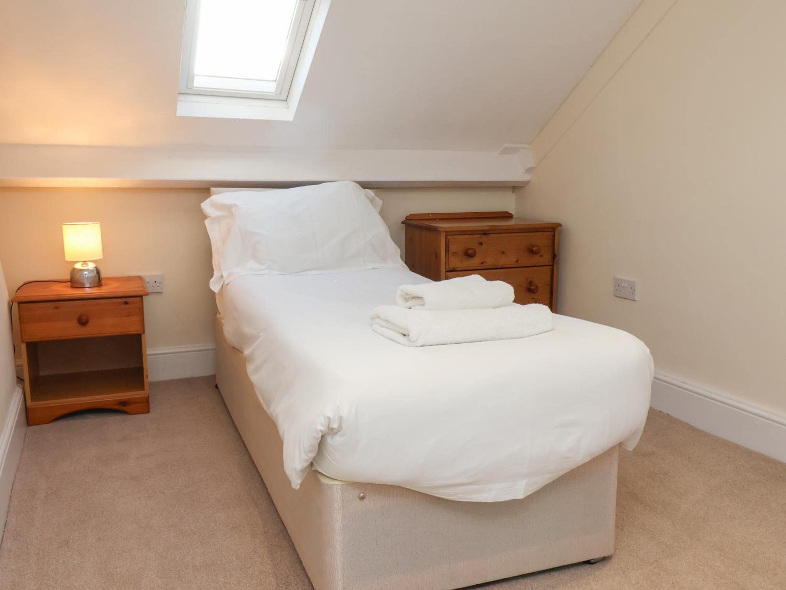 4 Normanby Terrace view 4