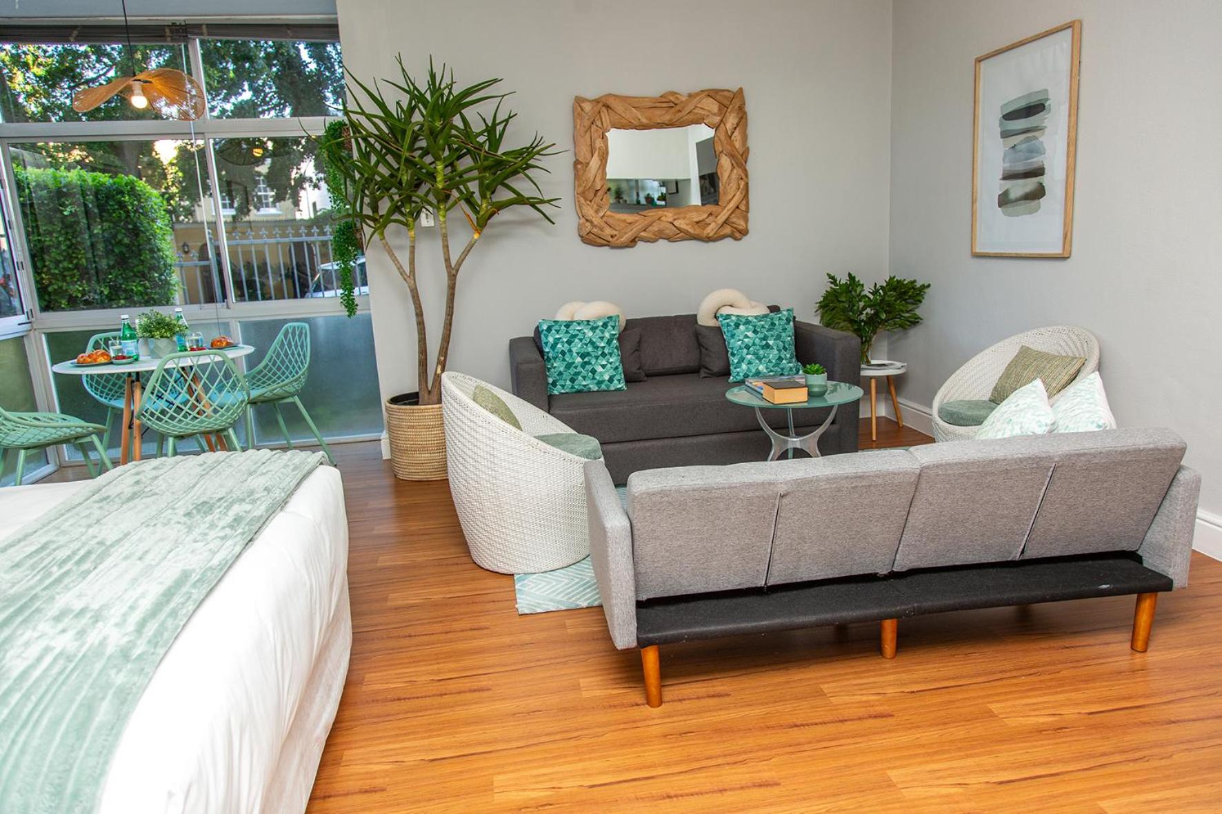 Family Studio - Walk to Waterfront & Stadium - Pool & Parking