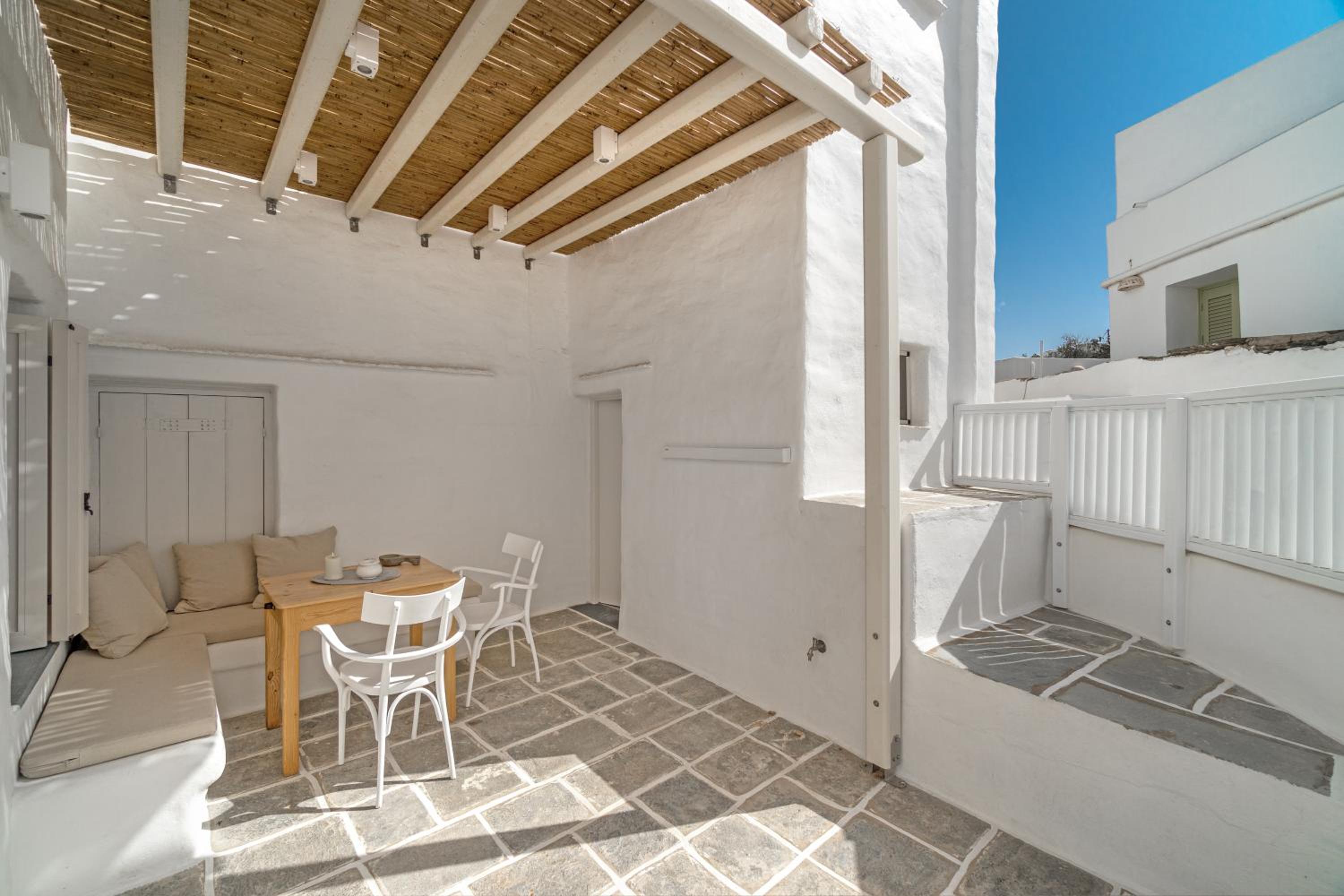 Rabagas Suites - In The Heart of Sifnos
