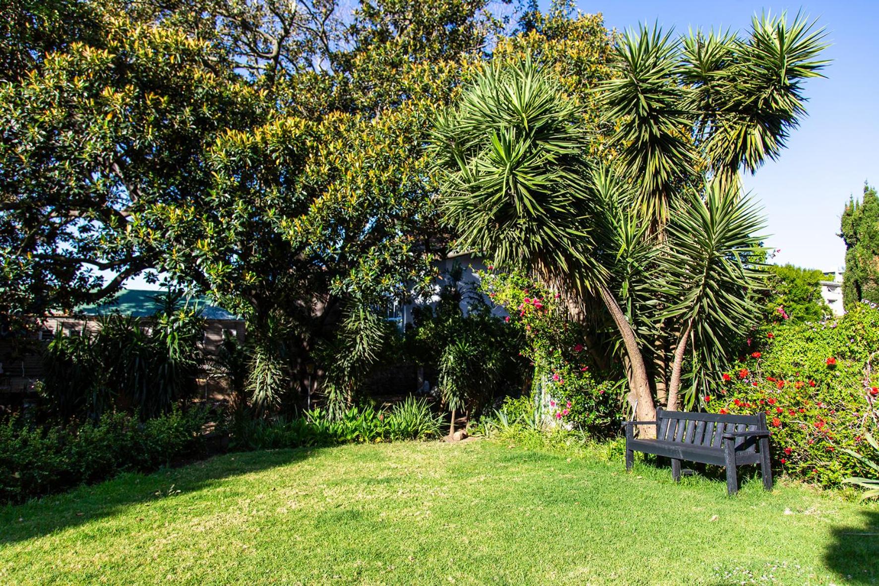 Family Studio - Walk to Waterfront & Stadium - Pool & Parking