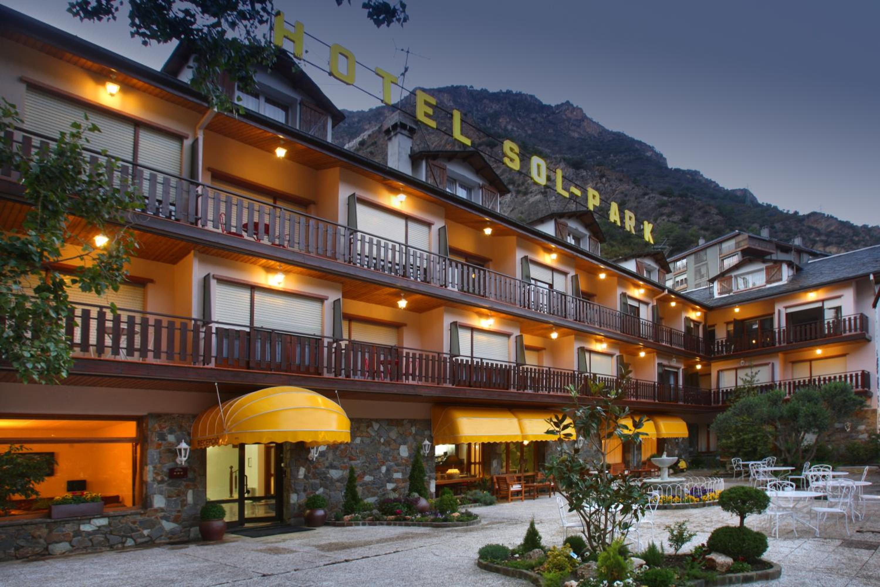 Hotel Sol-Park - Image 1