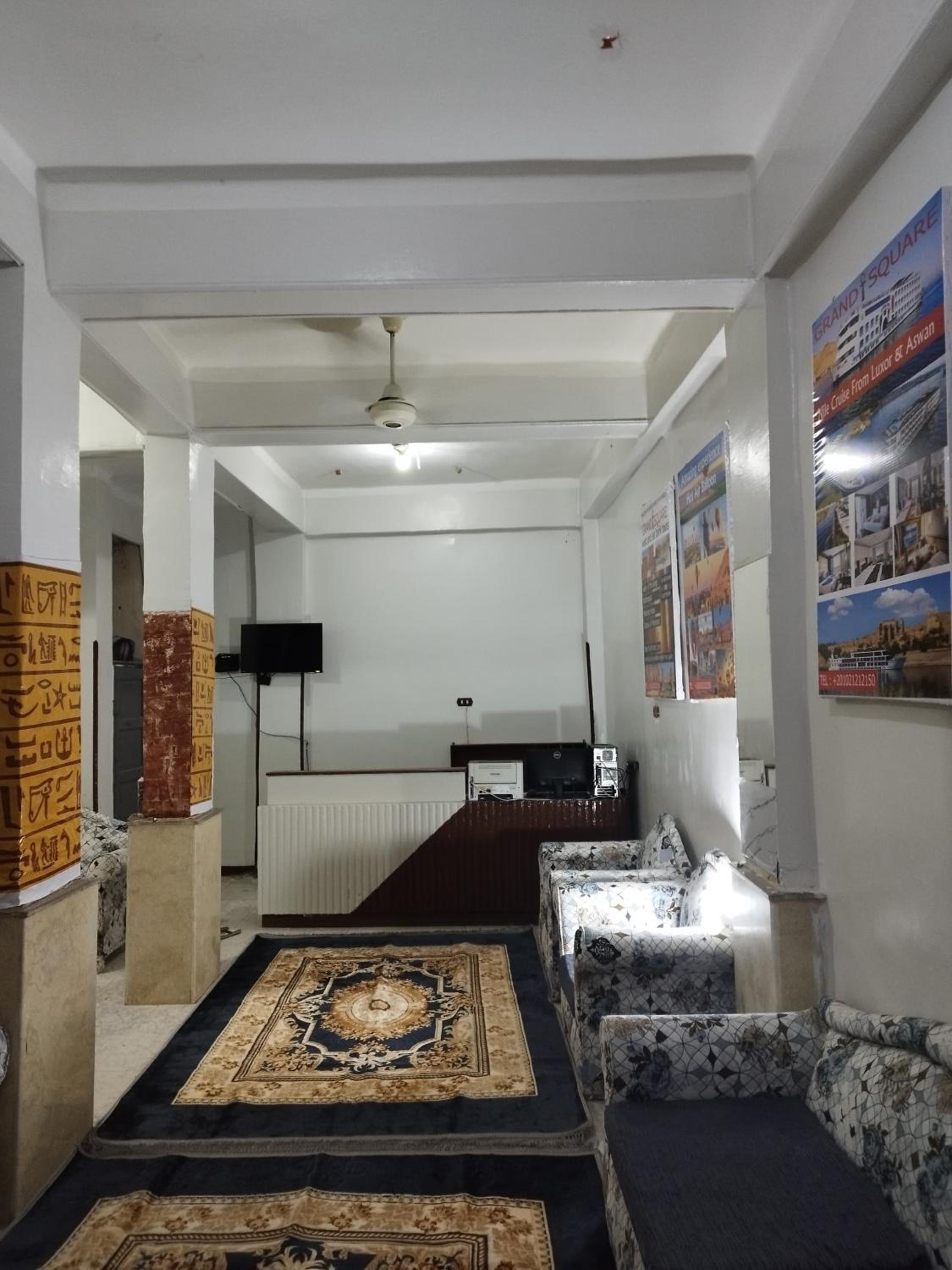 Grand Square Hostel Luxor