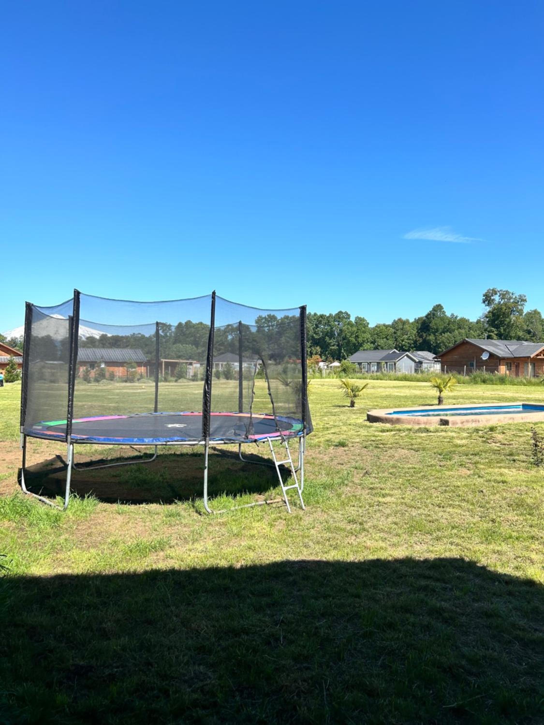 Casa con piscina, tinaja y acceso al río VOIPIR