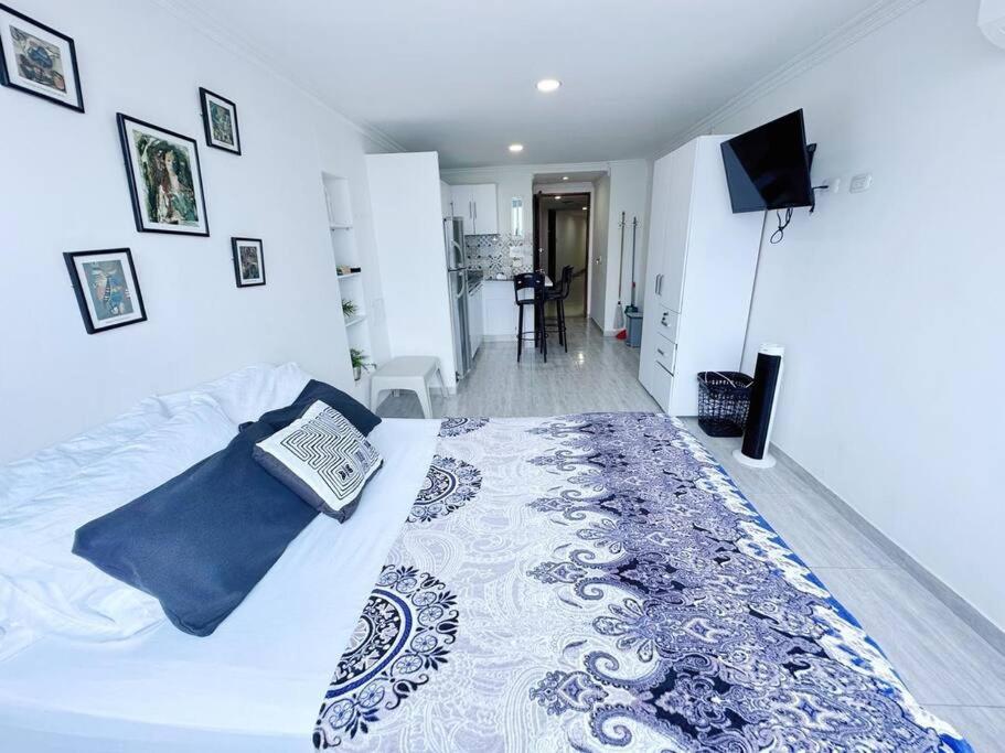 Hermoso Apartamento en 1BR Laguito - Frente a la playa