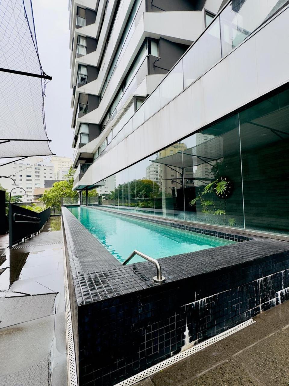 Flat moderno na Oscar Freire!