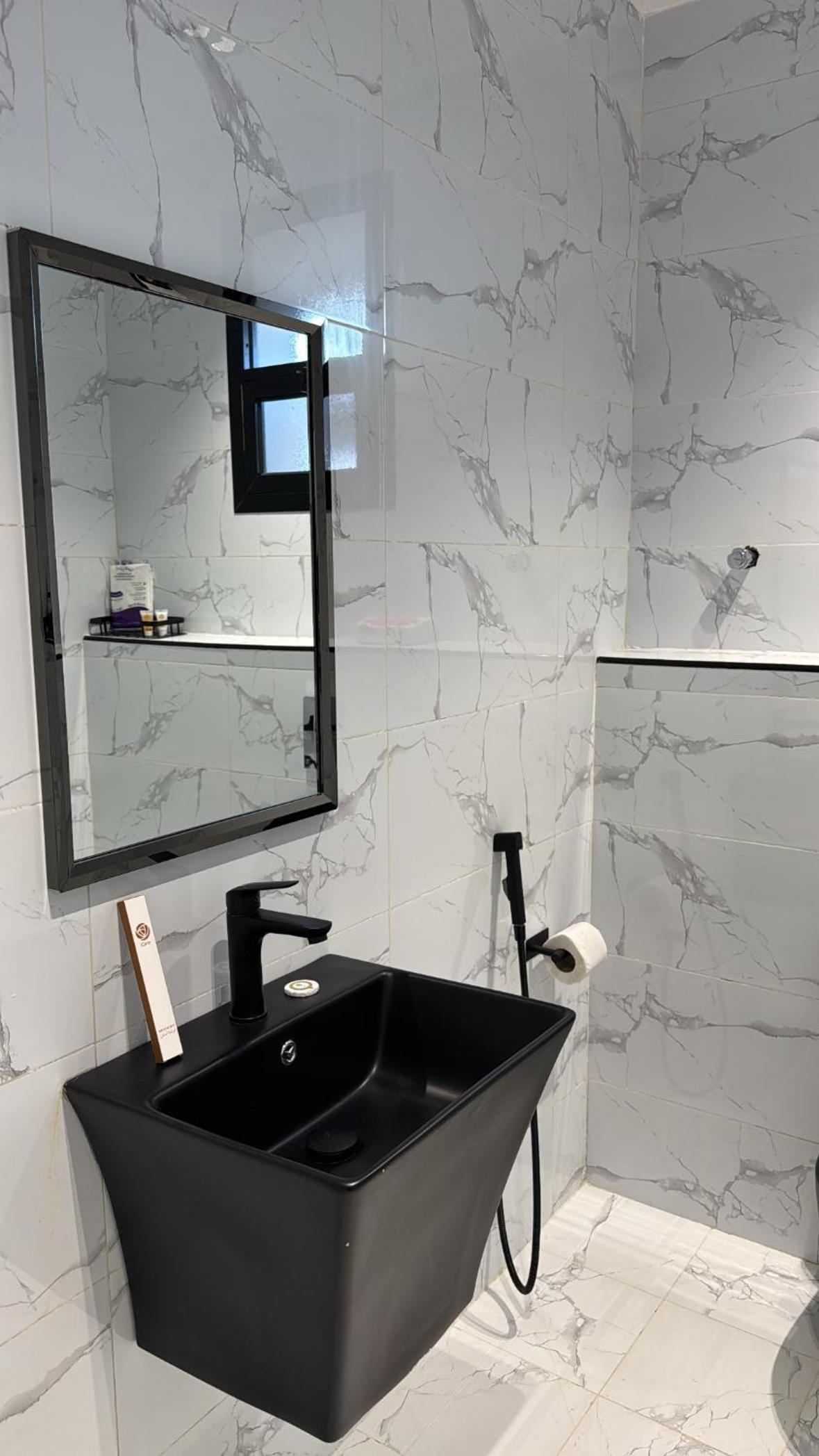 74Stay Elegant&self entry studio