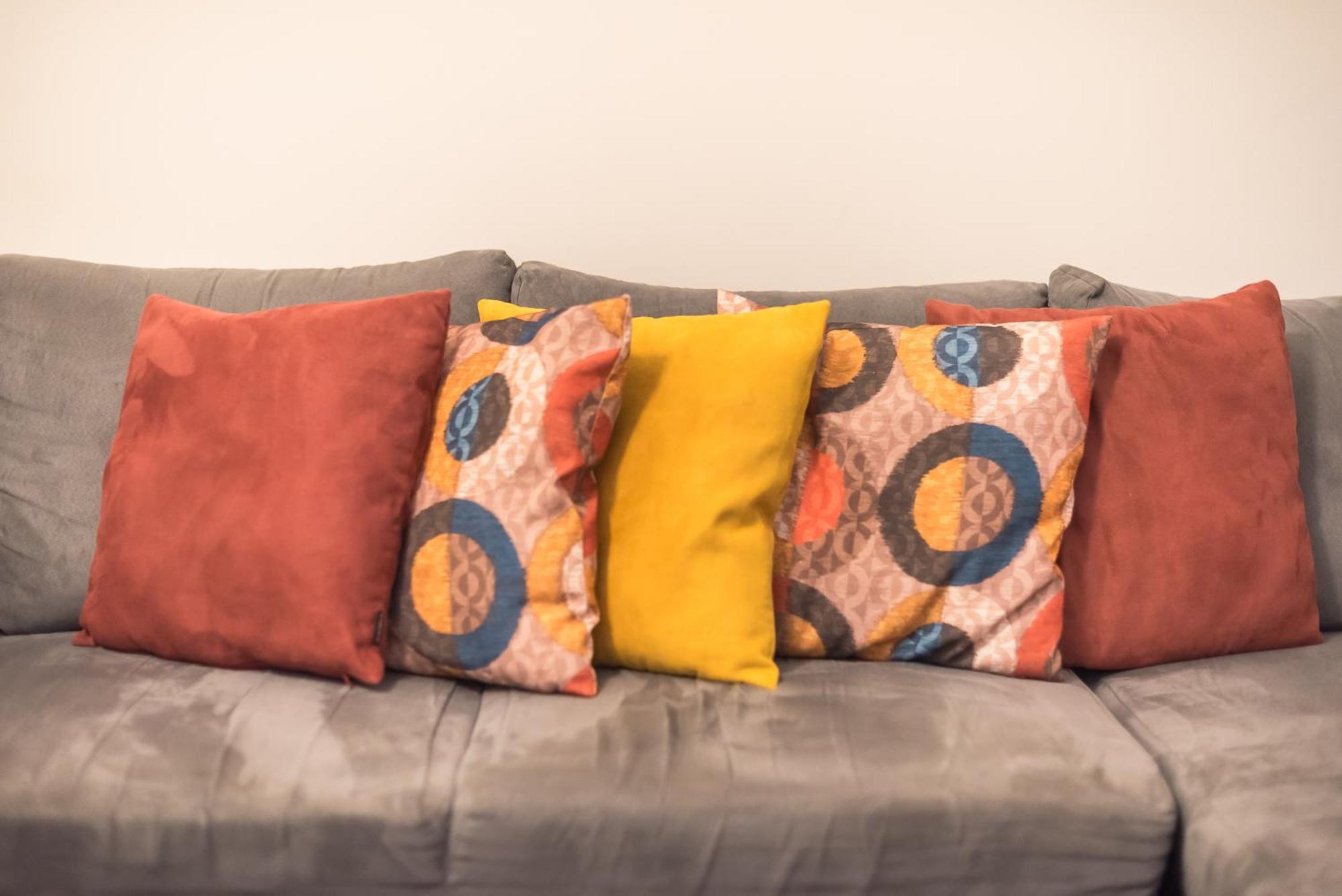 Apartment Steps From Historic Center Plaka