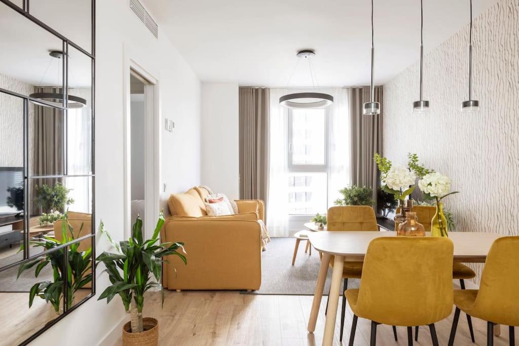 One bed Apartment on 14 floor Urban Sky by P&O