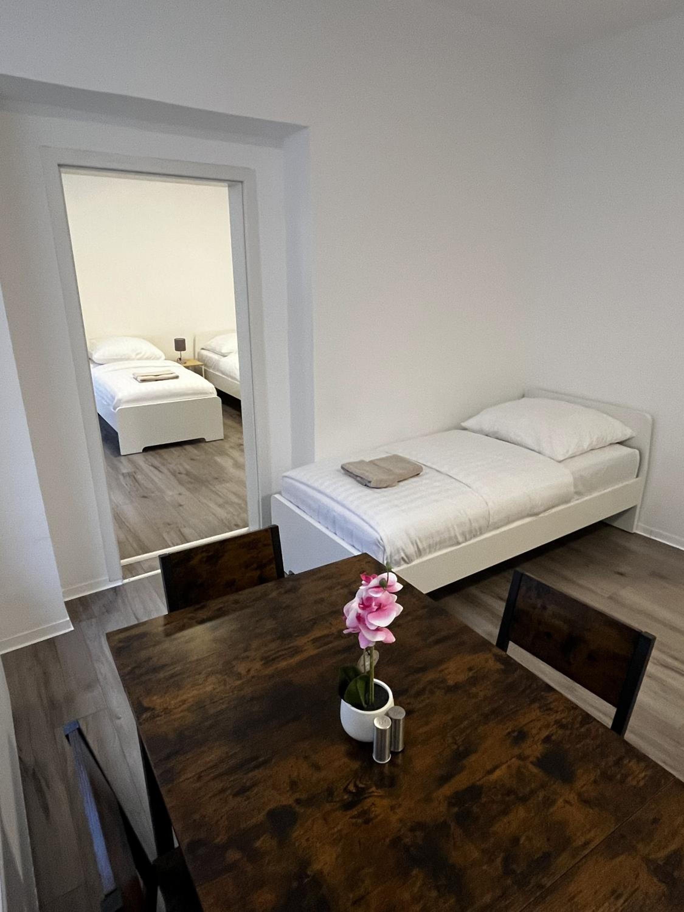 Cozy Central Apartments in Bergisch Gladbach