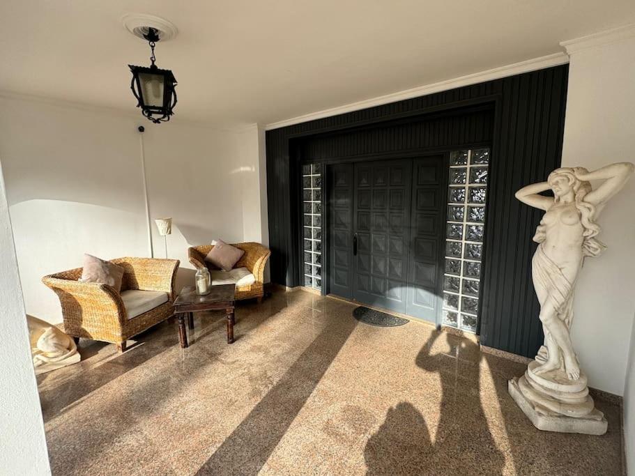 Large Villa in Maspalomas with Huge Private Pool, Jacuzzi & Gym view 3