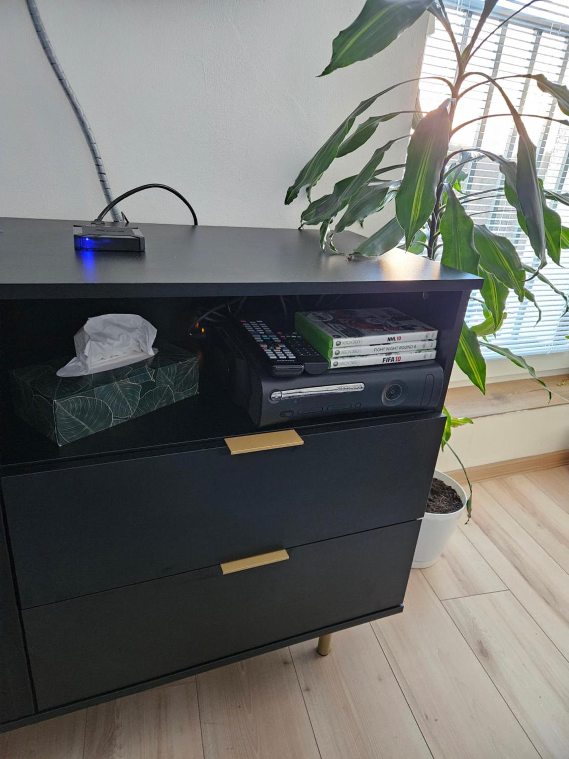 City apartment with moutain view - free parking view 5