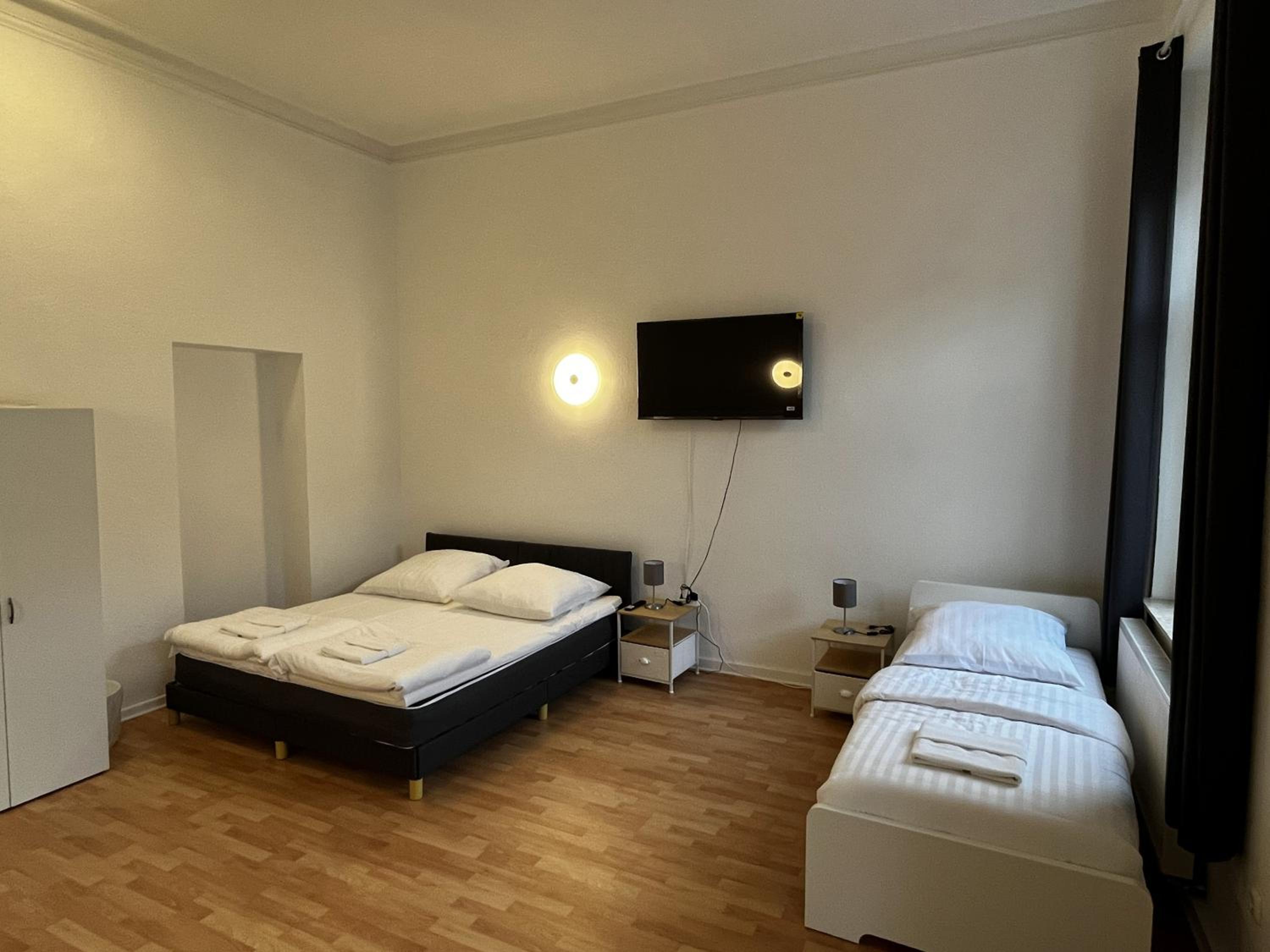 Cozy Central Apartments in Bergisch Gladbach
