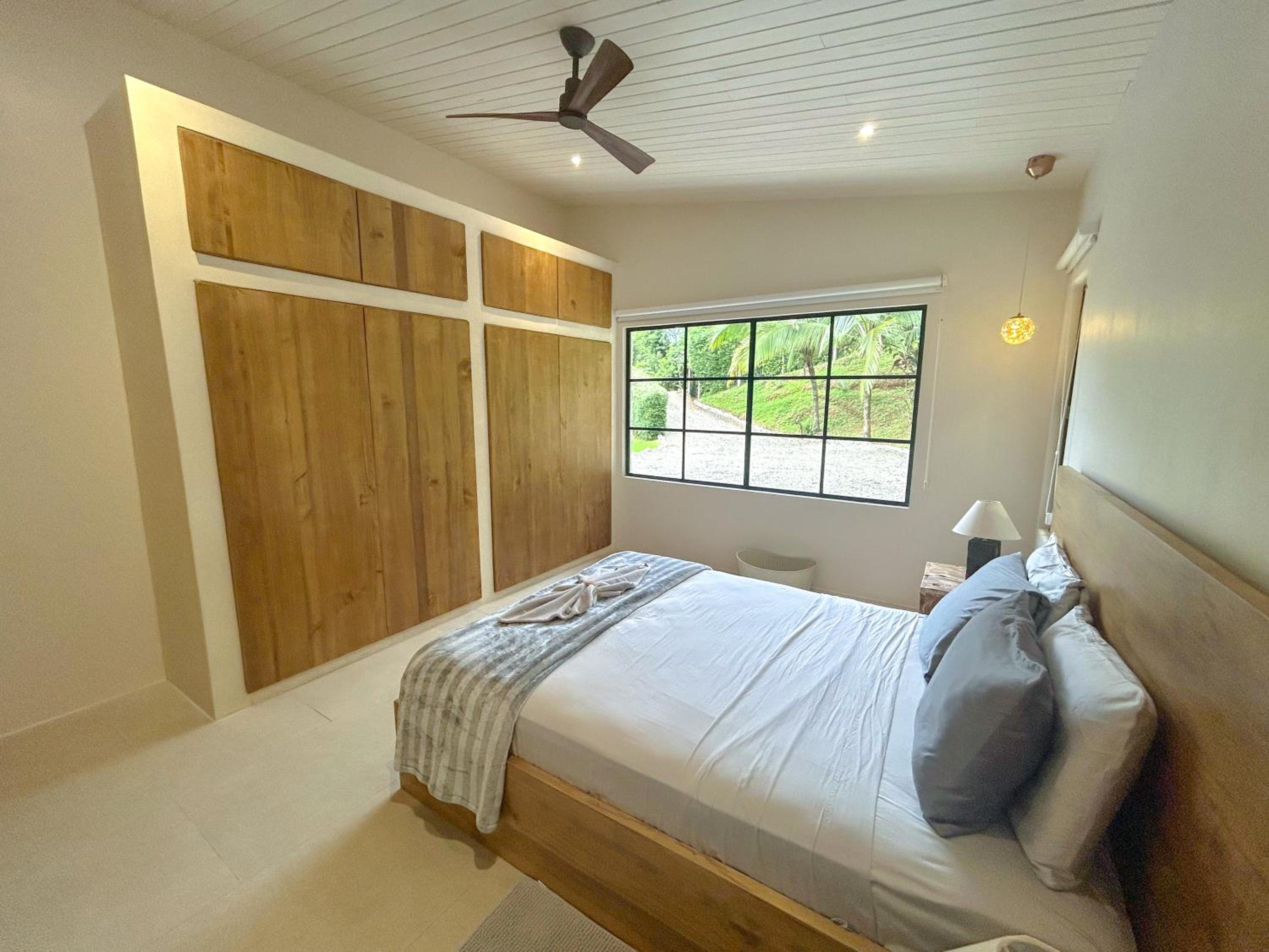 House 15 min from the beach with river access