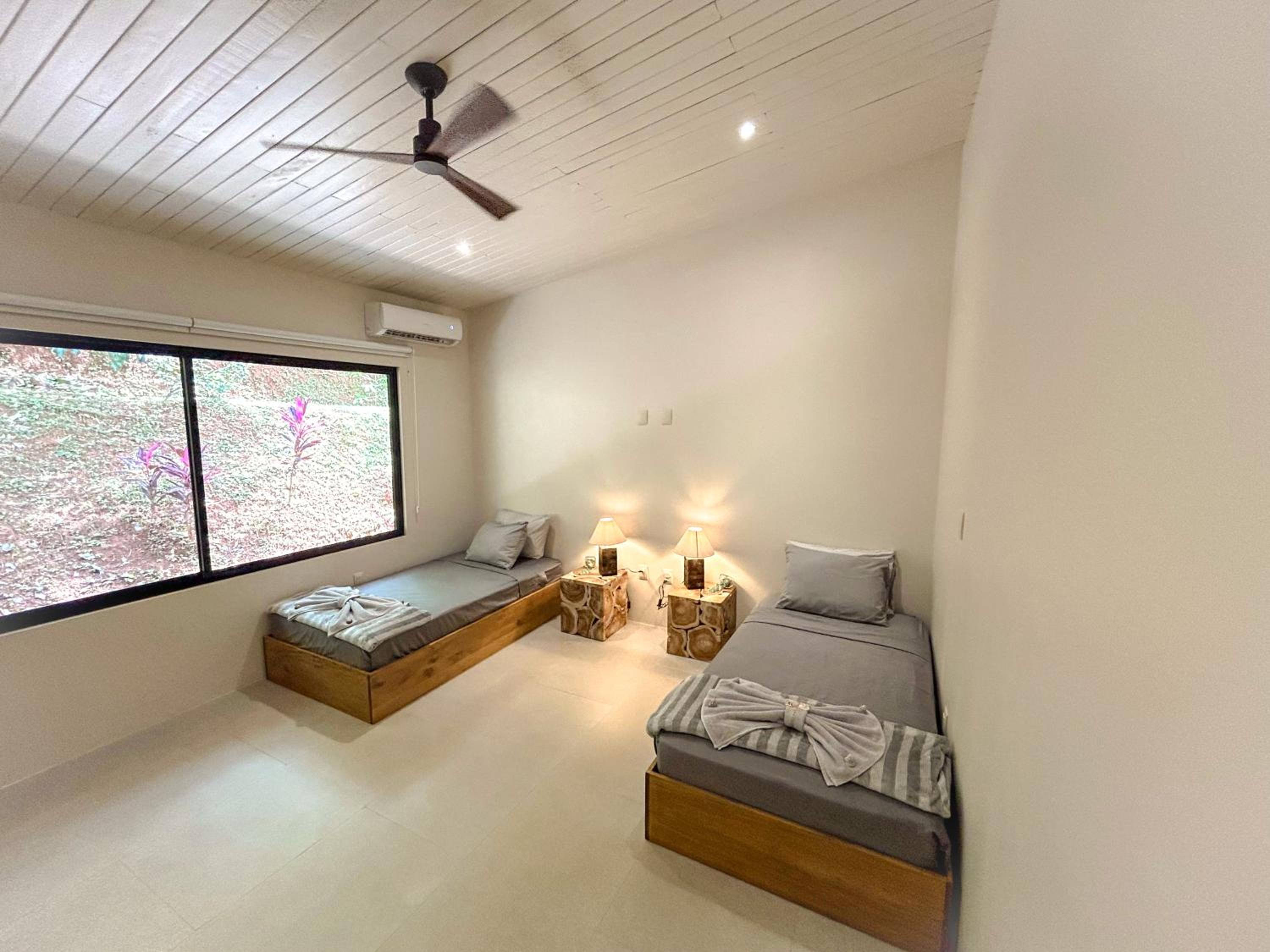 House 15 min from the beach with river access