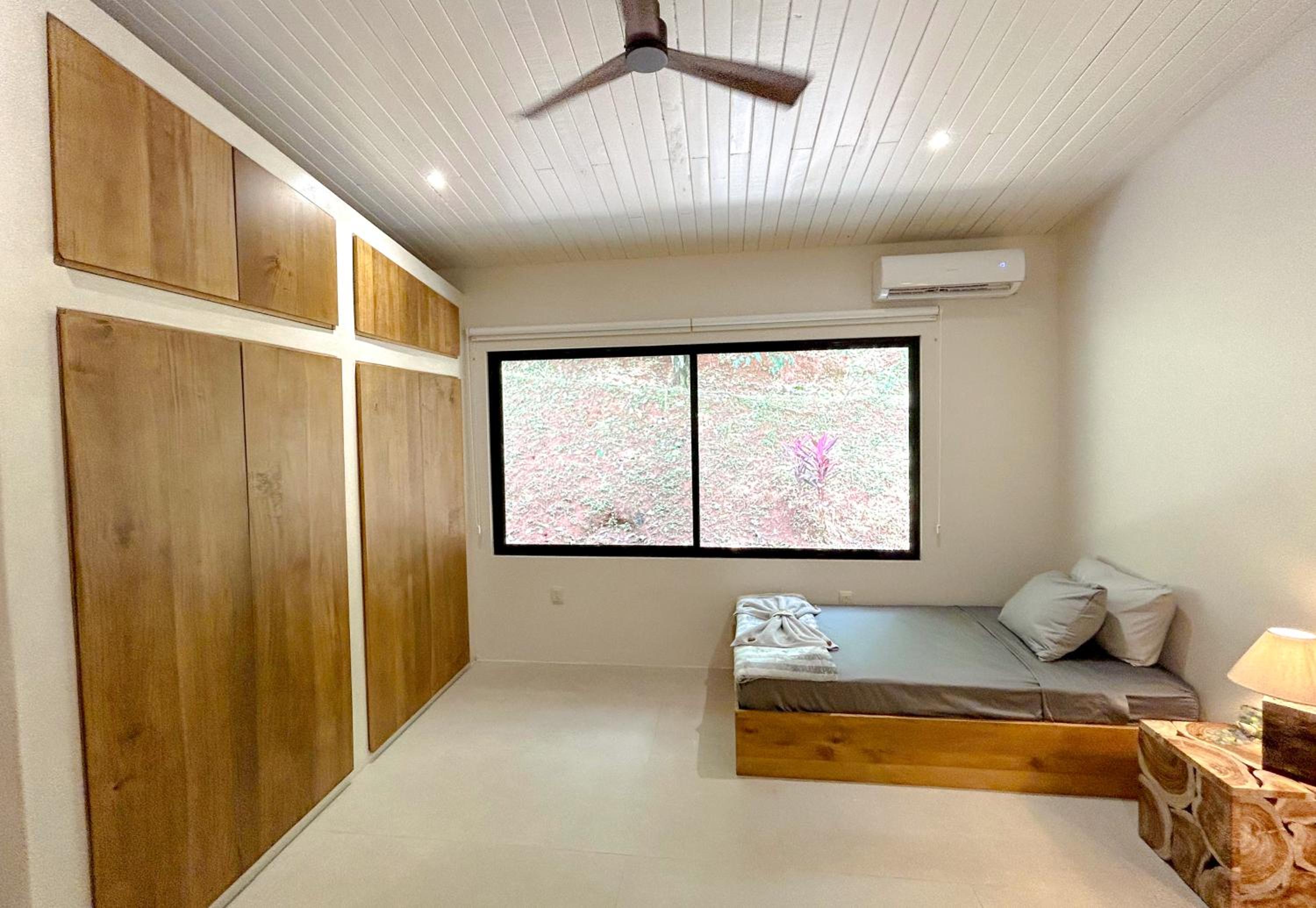 House 15 min from the beach with river access