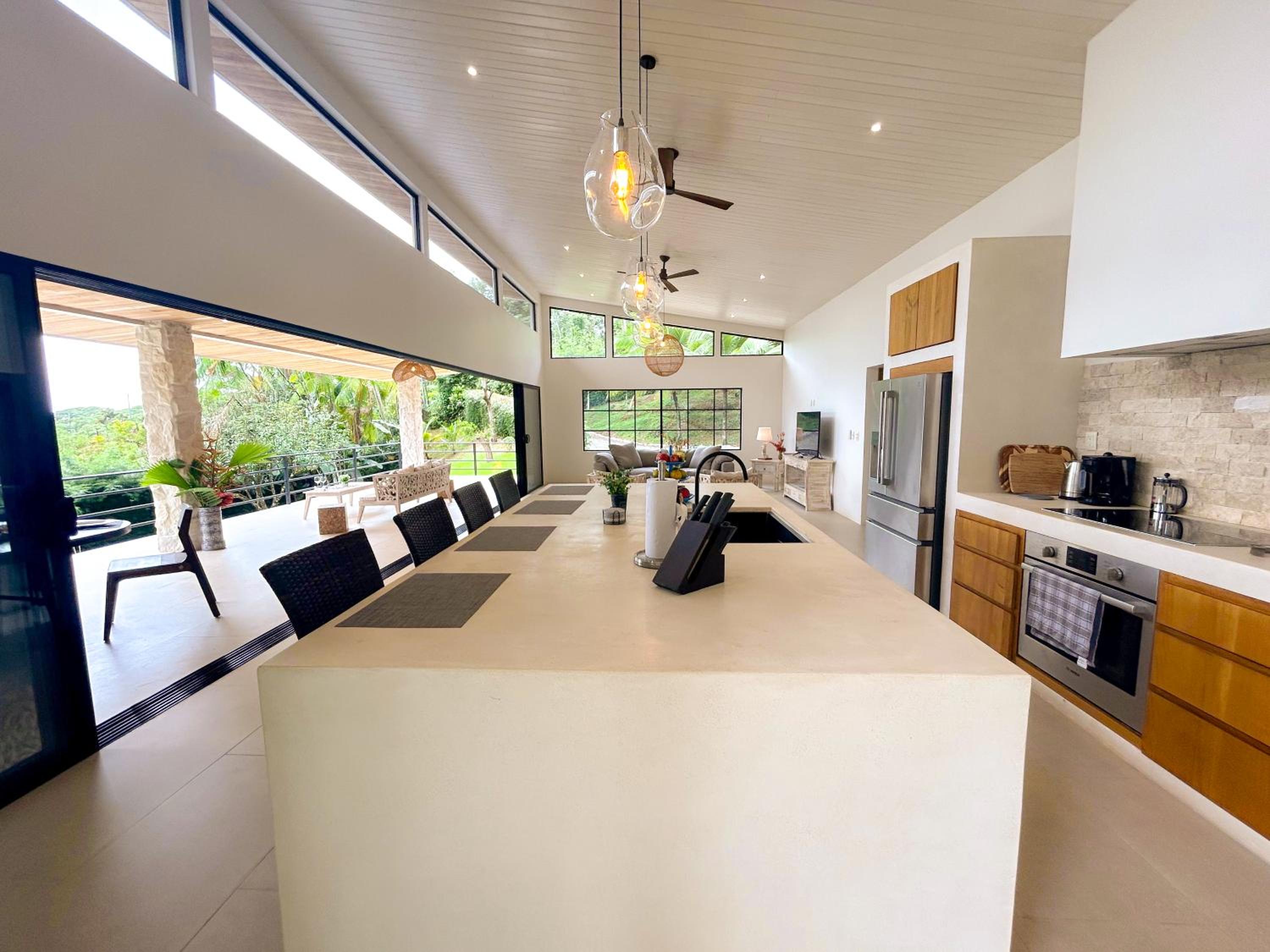 House 15 min from the beach with river access
