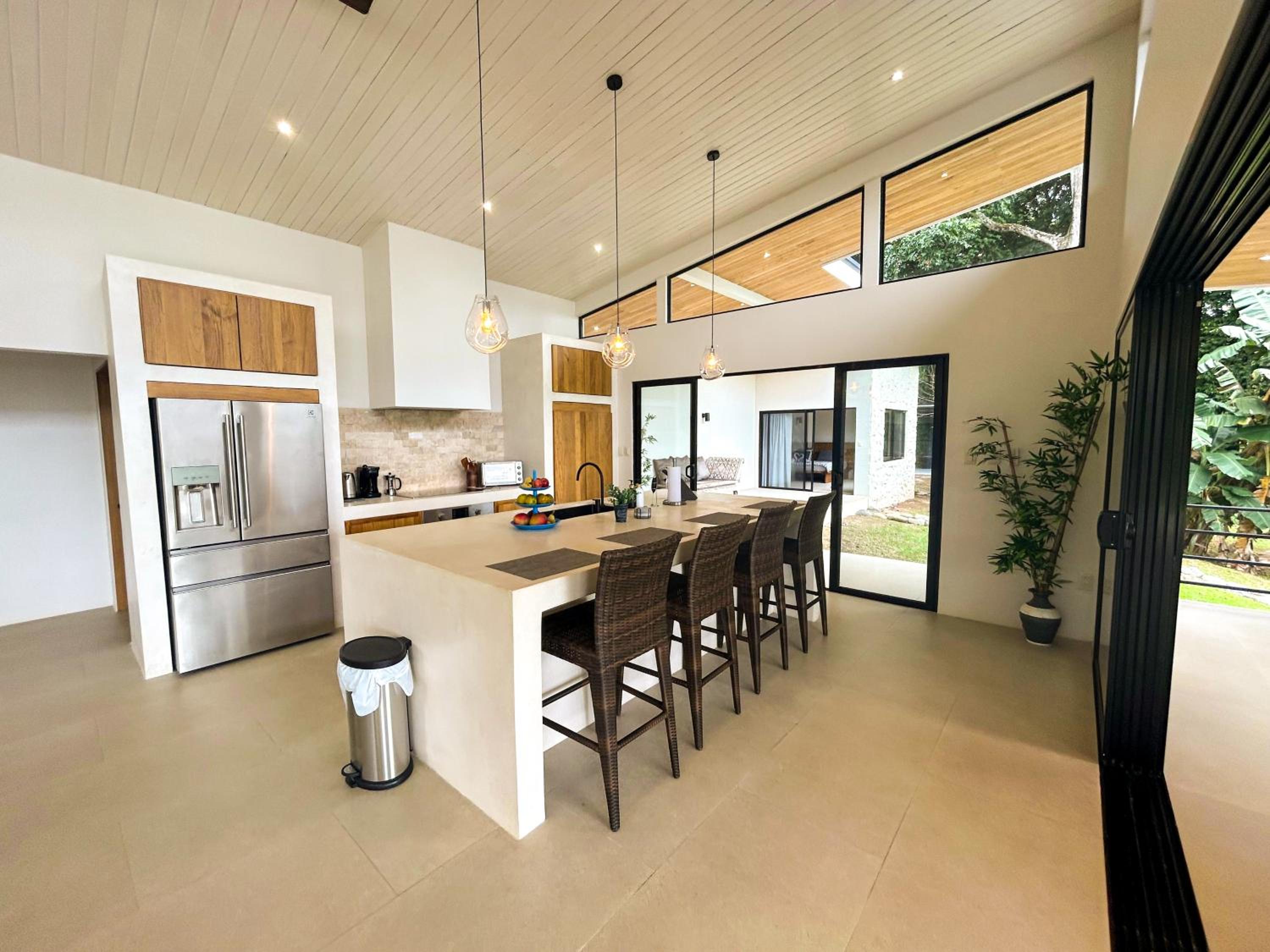 House 15 min from the beach with river access