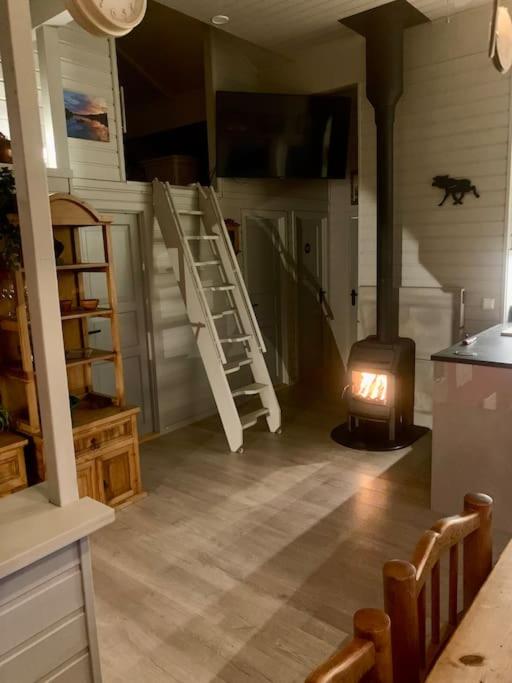 Big cabin in Lyngen Fjords