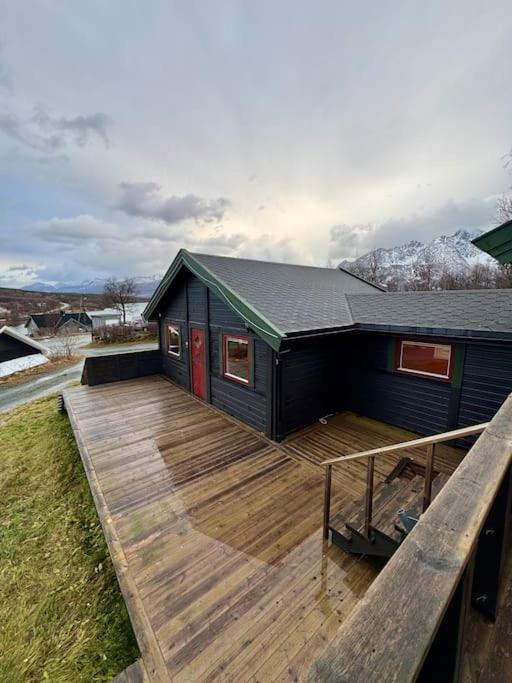 Big cabin in Lyngen Fjords