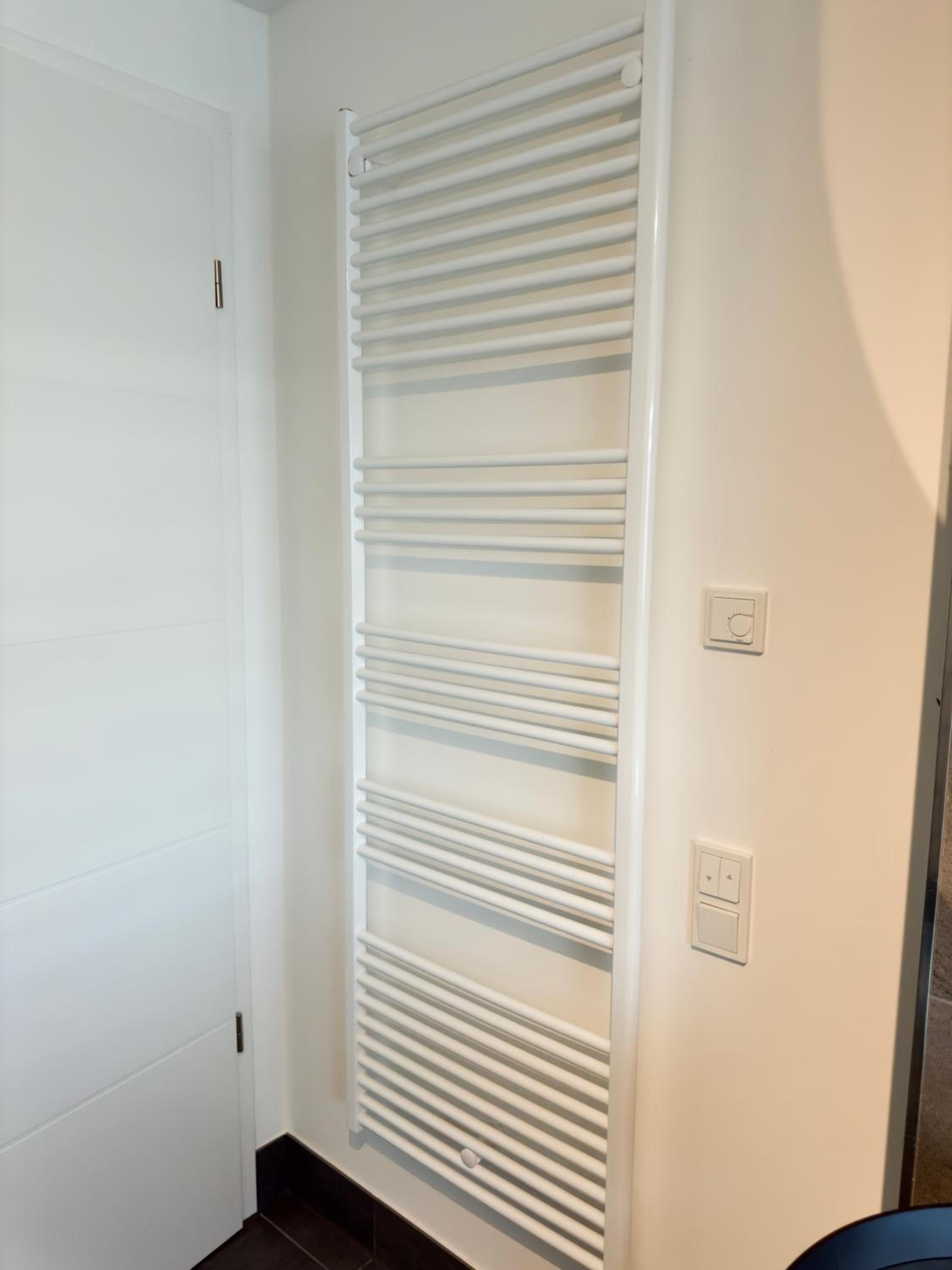 No 20 - gemütliche 2 Zimmer Whg, Küche, Balkon, Badewanne, Parkplatz