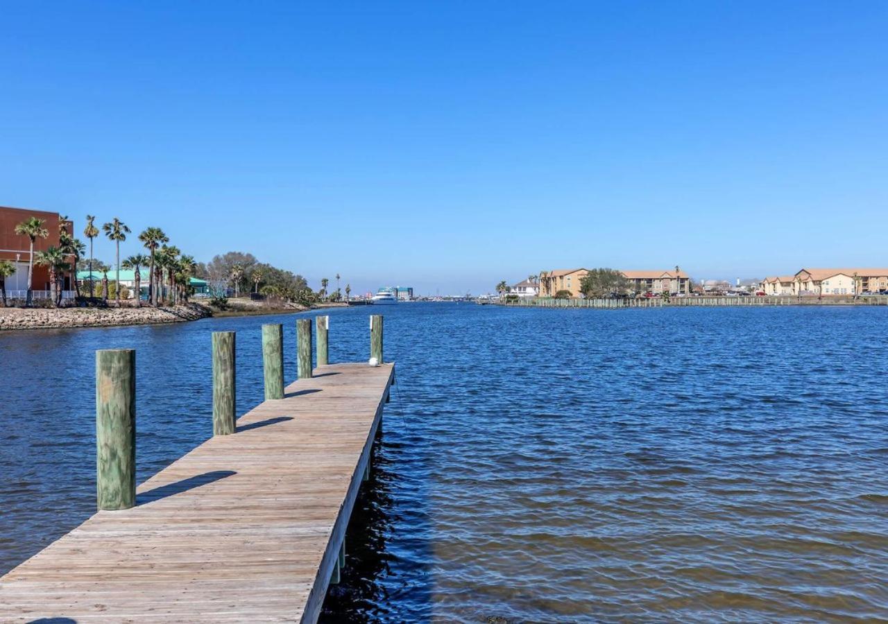Island Stay On Galveston Bay view 5
