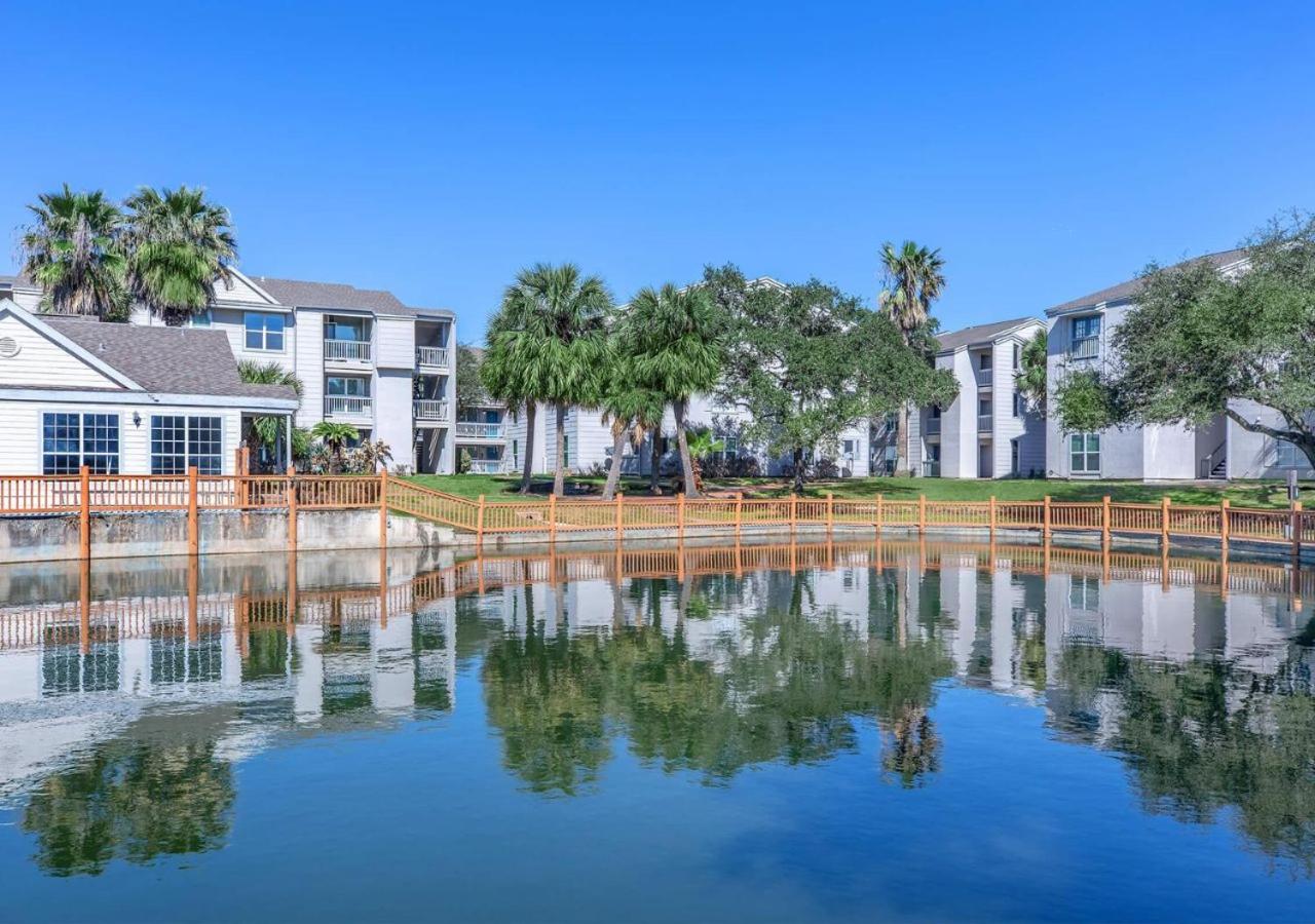 Island Stay On Galveston Bay view 2