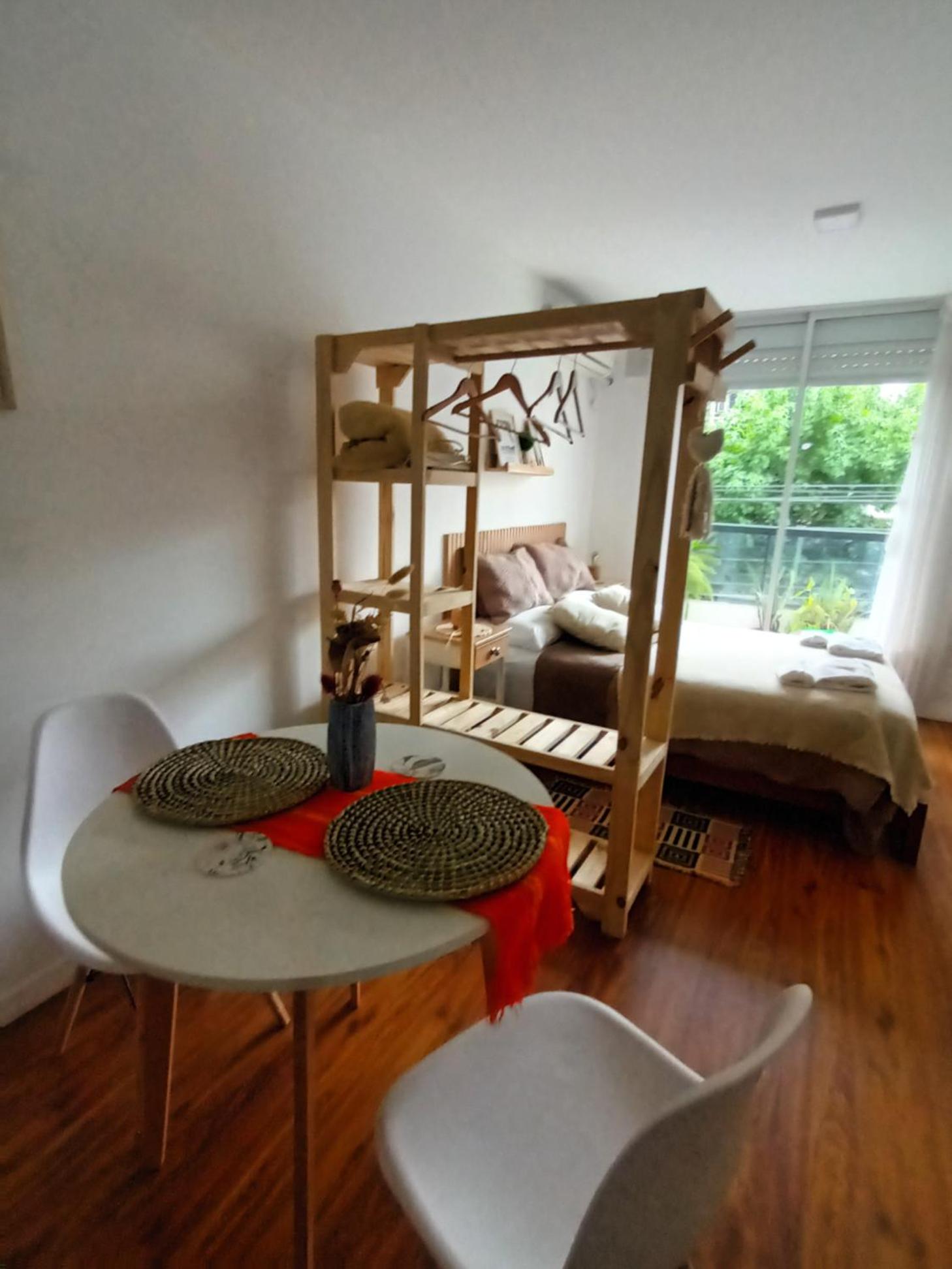 Mono Ov Lagos