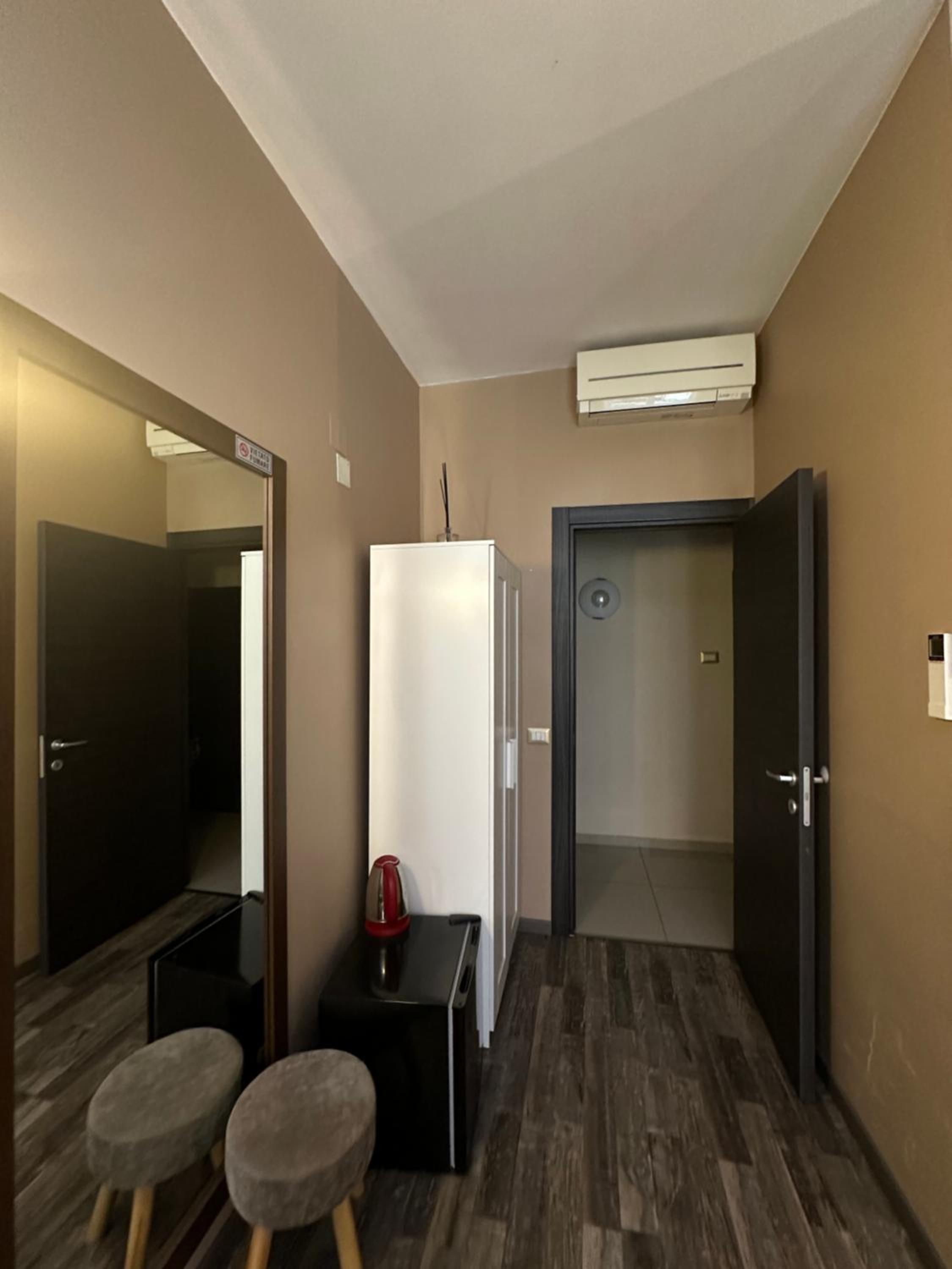 Candia Rooms