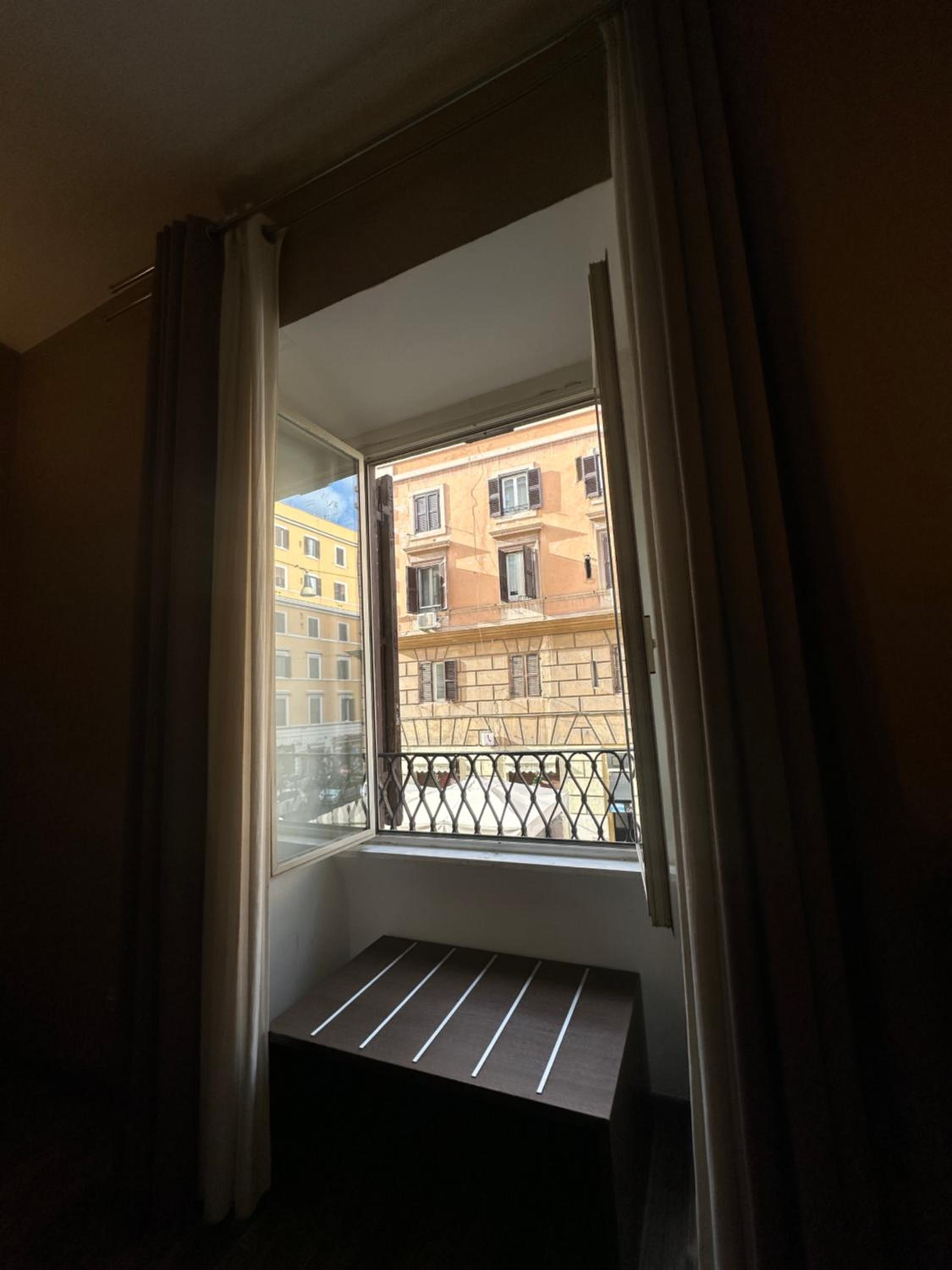 Candia Rooms