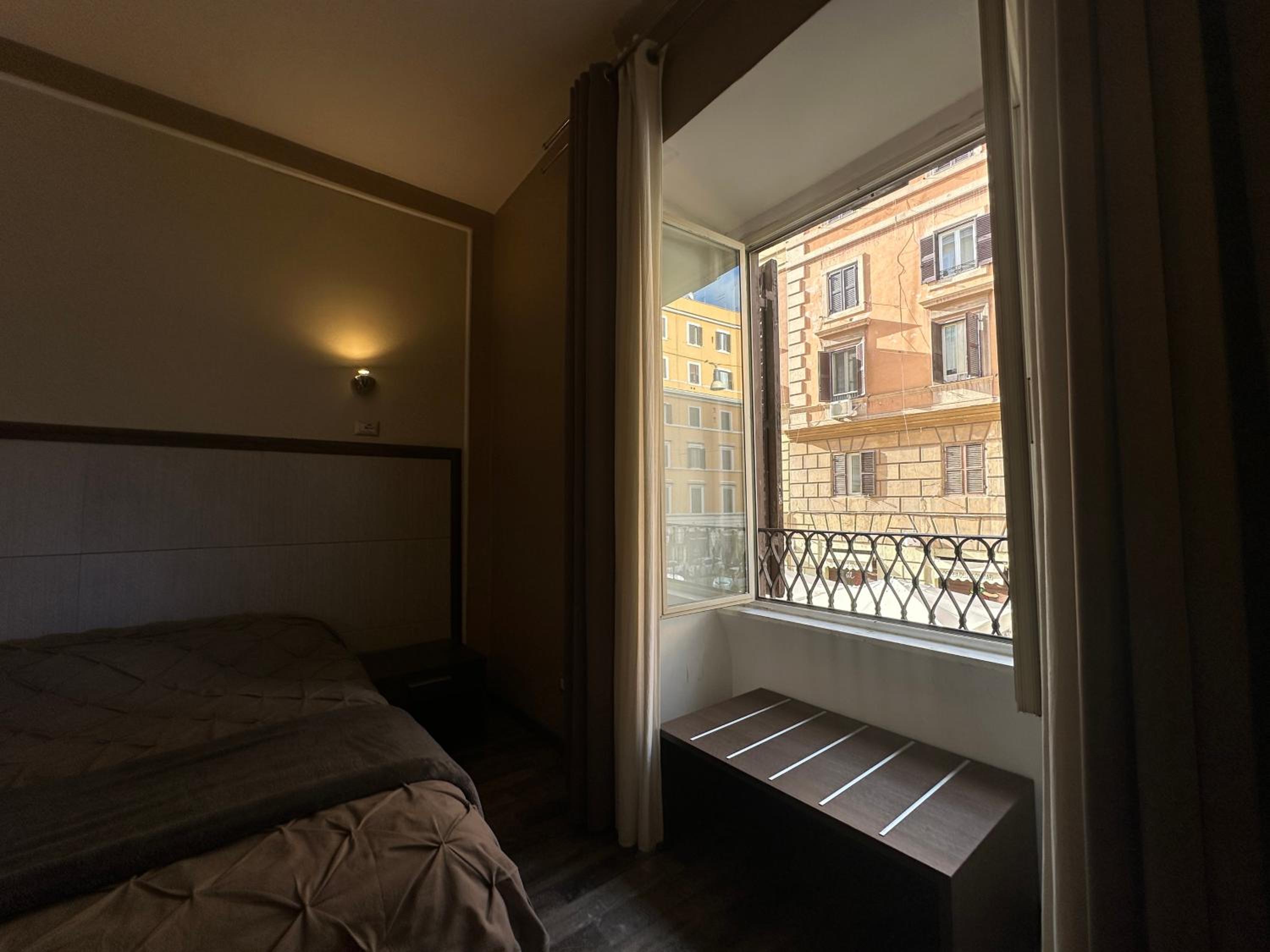 Candia Rooms