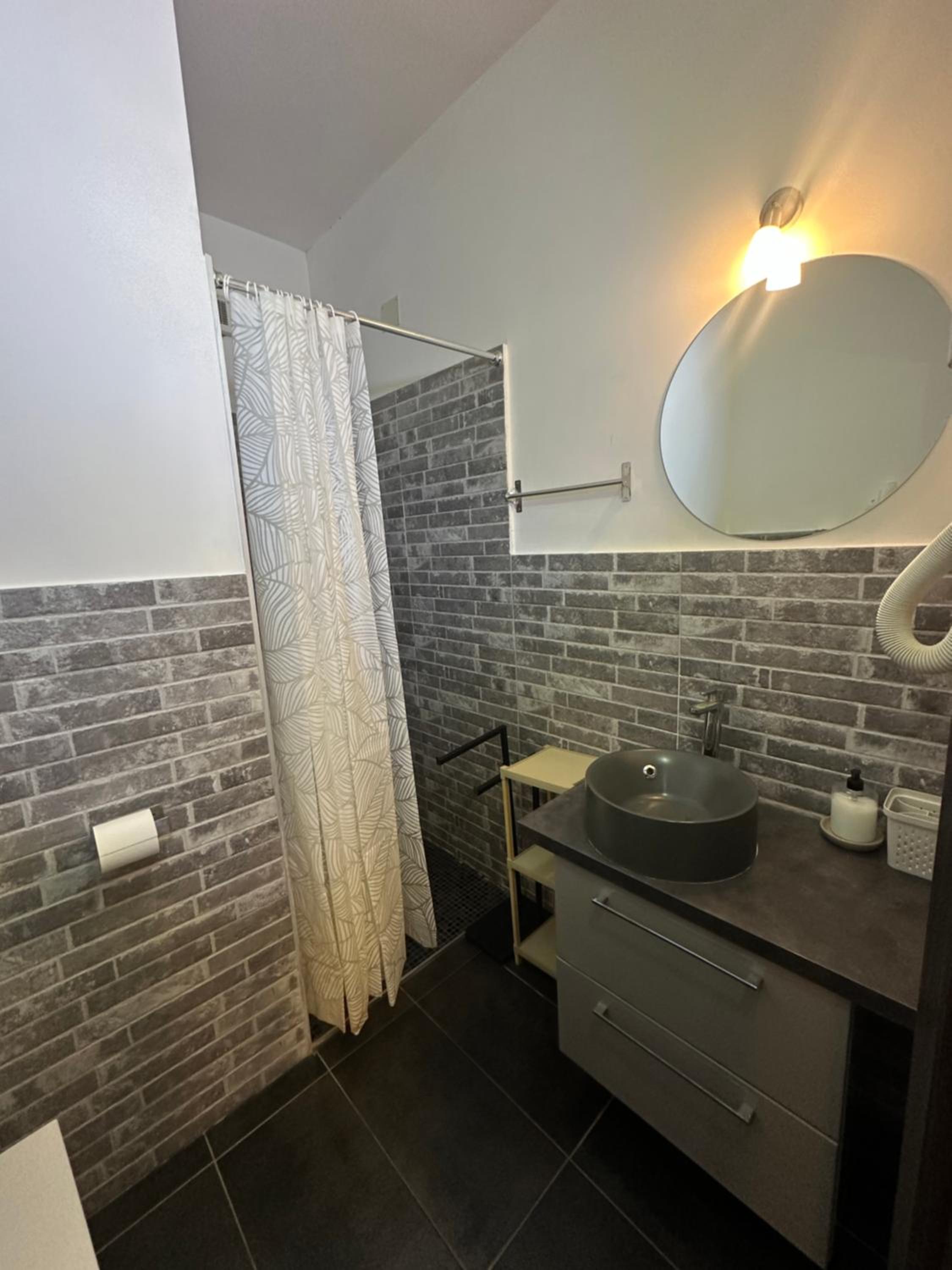 Candia Rooms