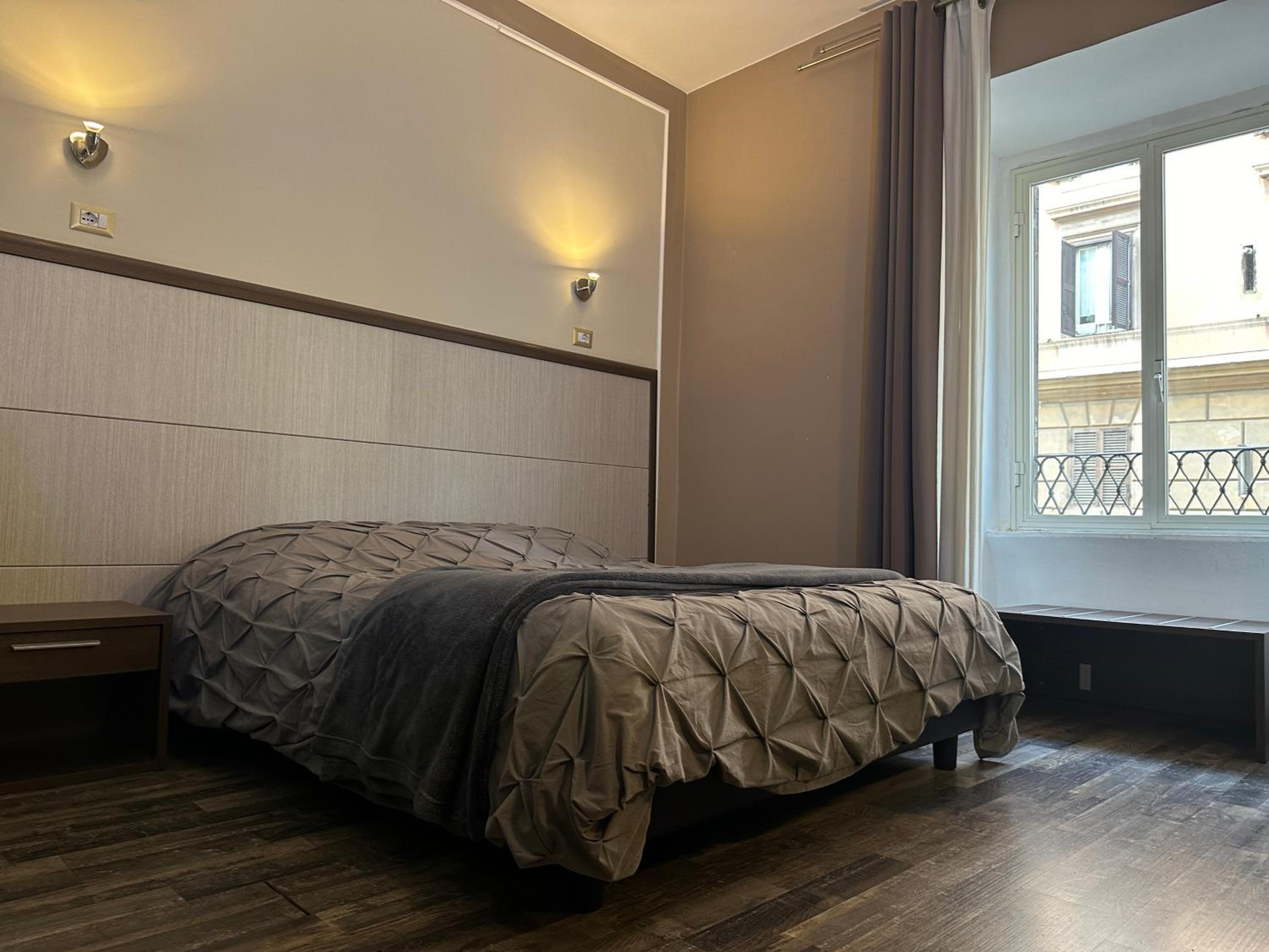 Candia Rooms
