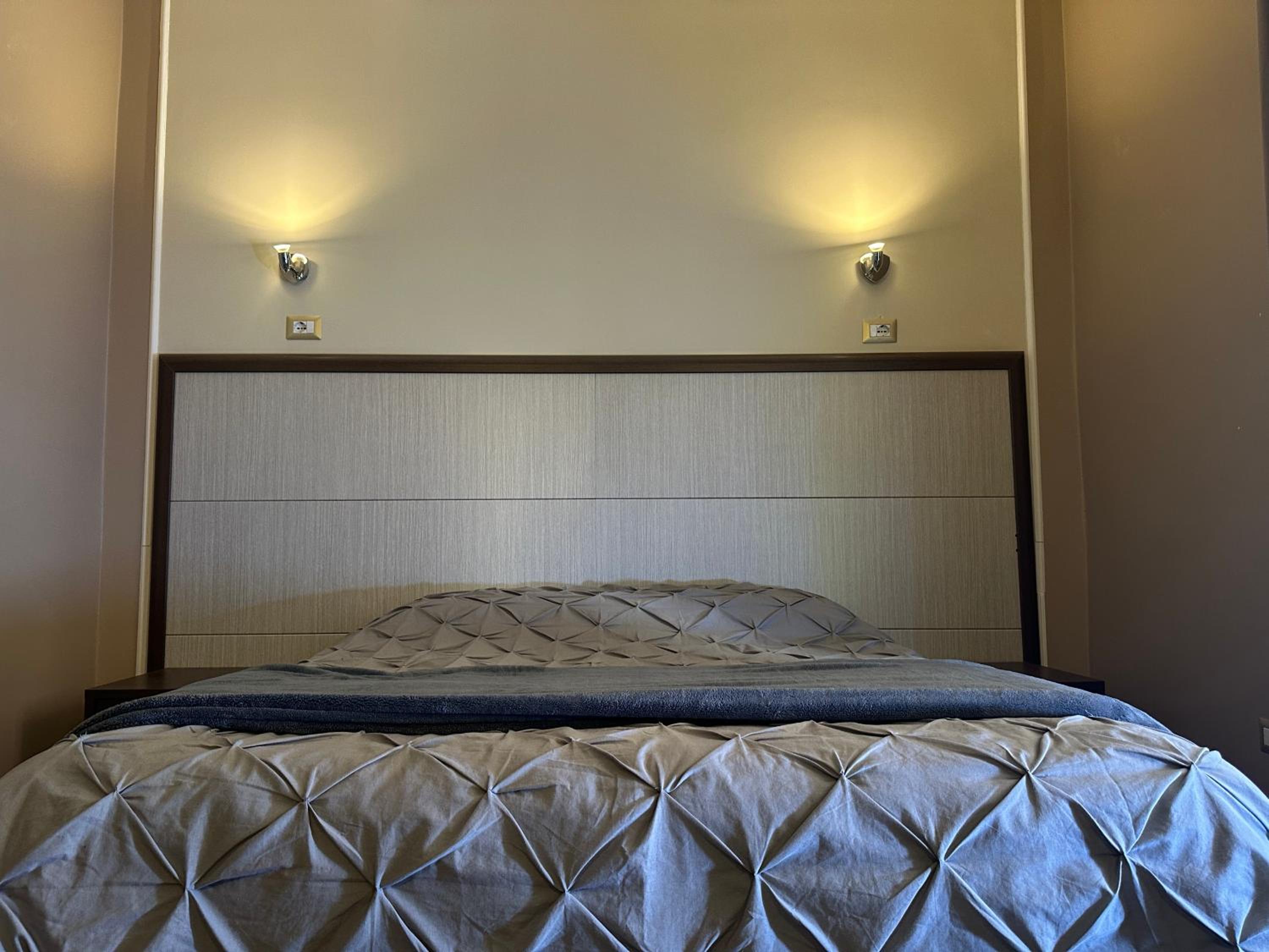 Candia Rooms