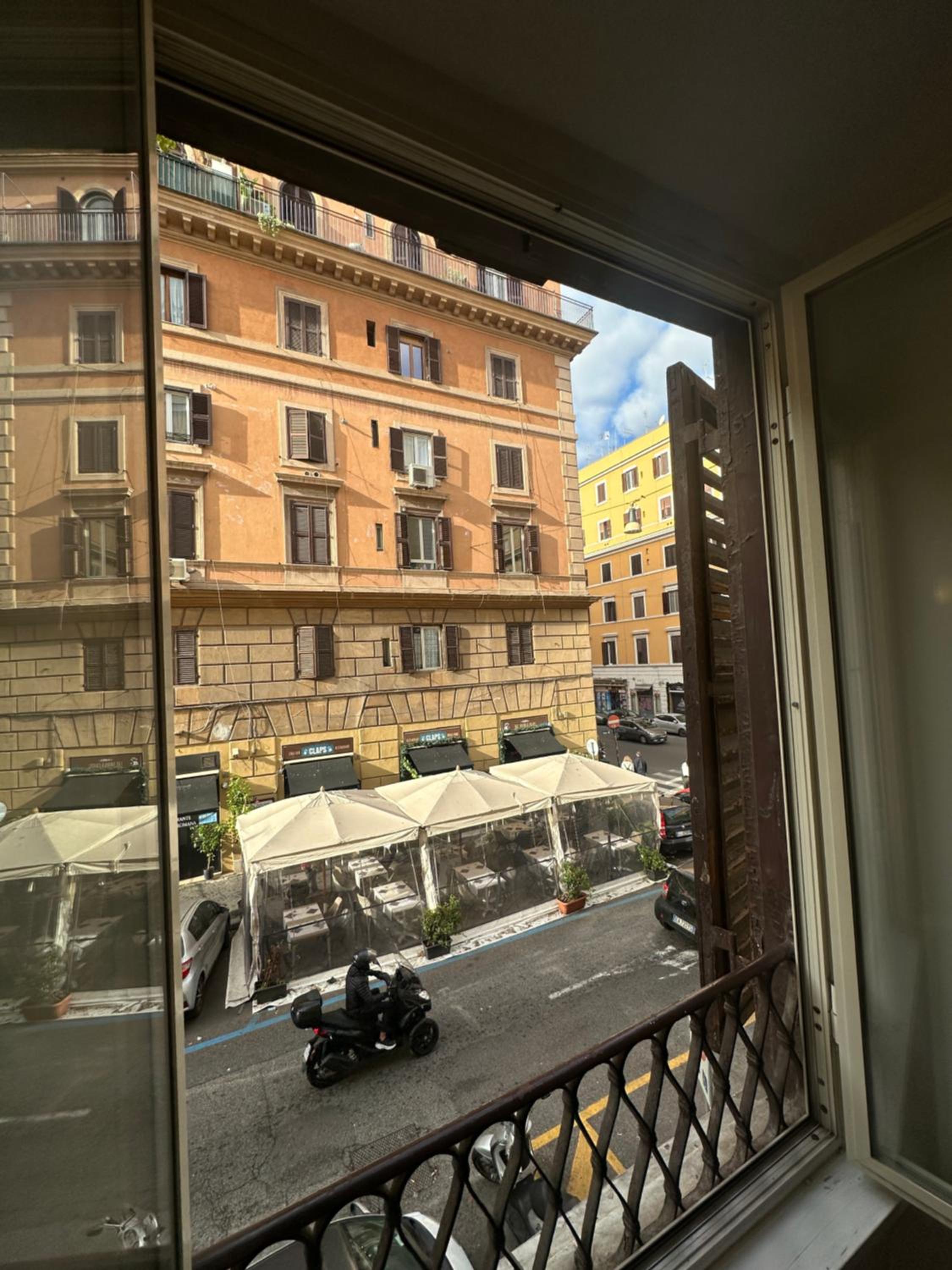 Candia Rooms