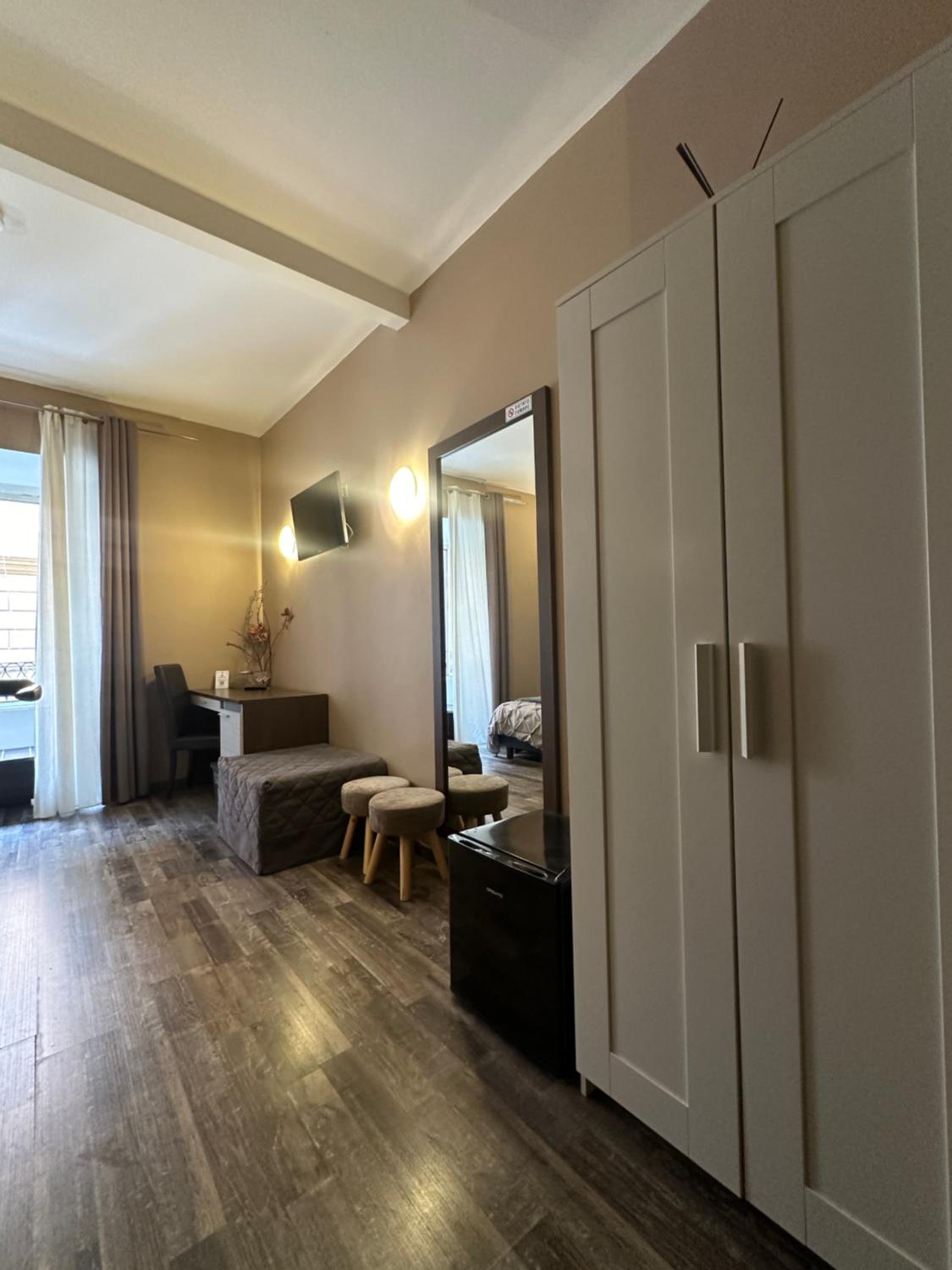 Candia Rooms