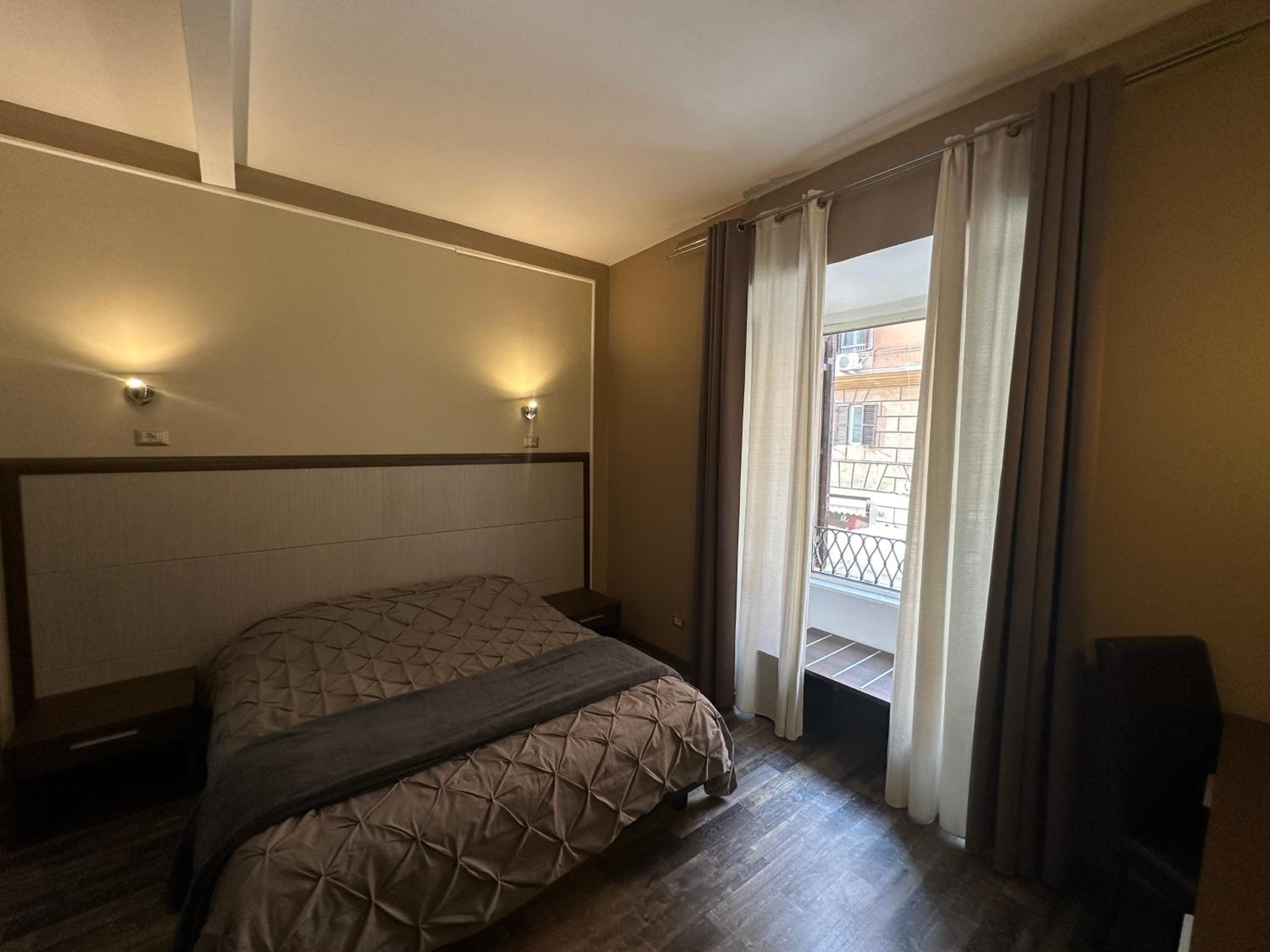 Candia Rooms