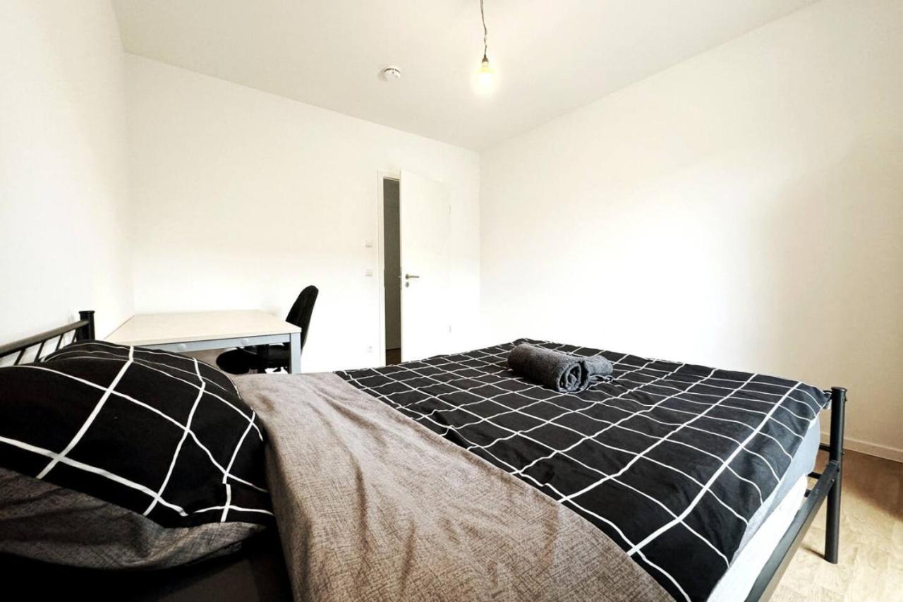HolidayHome Apartments I Private Room in Shared Apartment