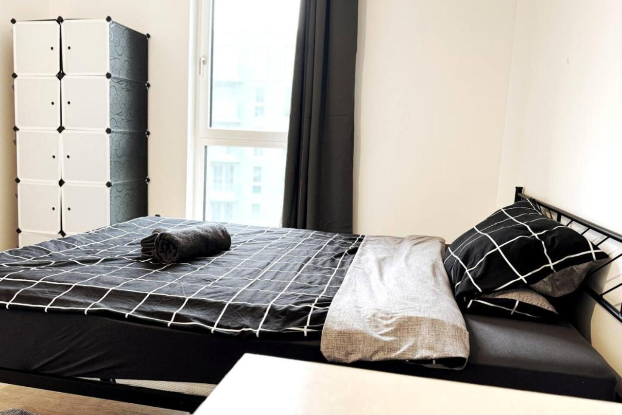 HolidayHome Apartments I Private Room in Shared Apartment
