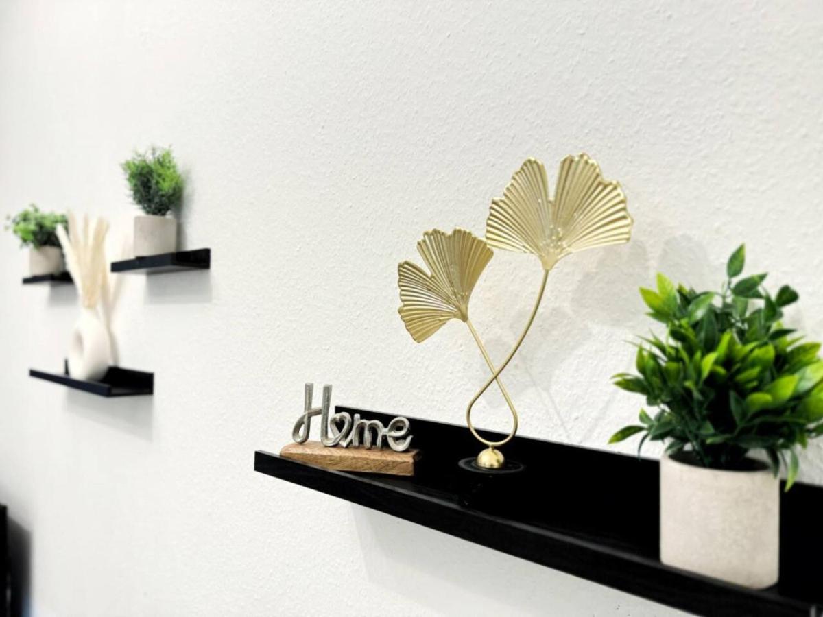 HolidayHome Apartments I Spacious Private Room in Heart of Berlin