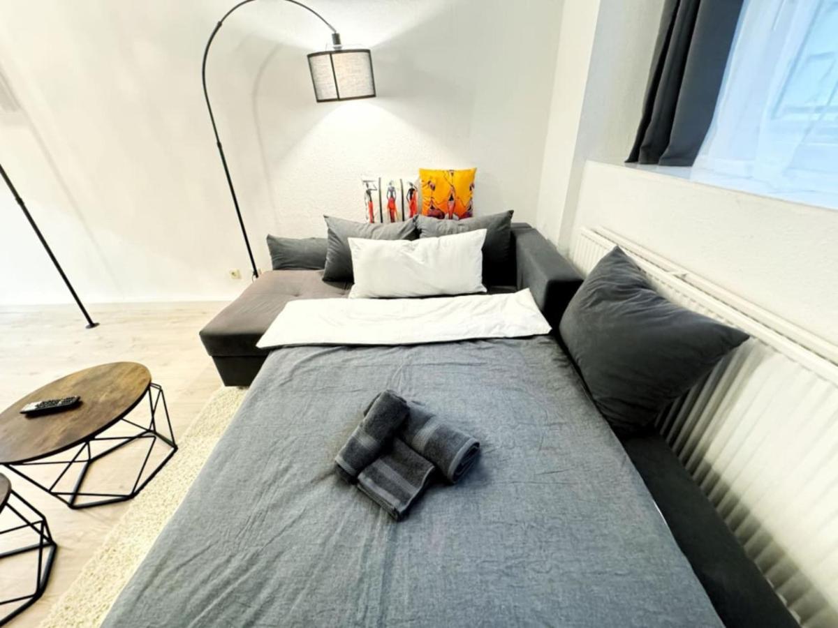 HolidayHome Apartments I Spacious Private Room in Heart of Berlin