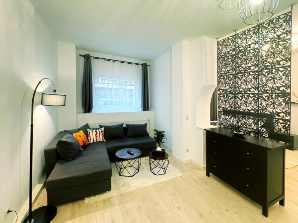 HolidayHome Apartments I Spacious Private Room in Heart of Berlin