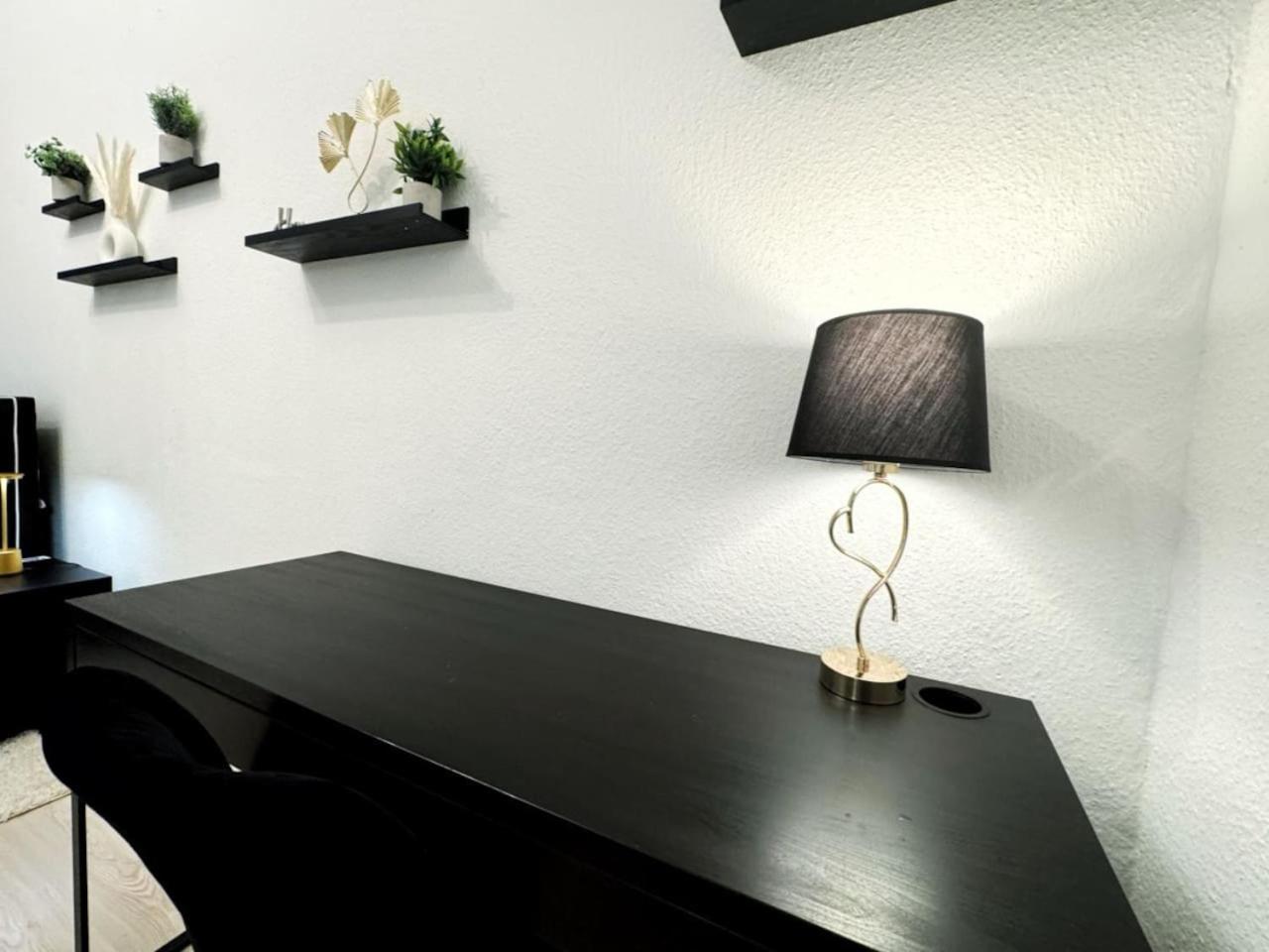 HolidayHome Apartments I Spacious Private Room in Heart of Berlin