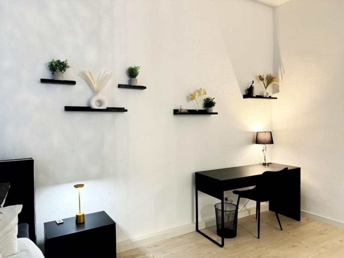 HolidayHome Apartments I Spacious Private Room in Heart of Berlin