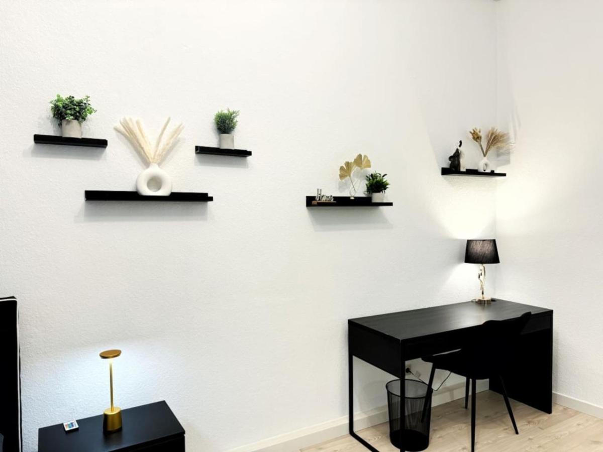 HolidayHome Apartments I Spacious Private Room in Heart of Berlin