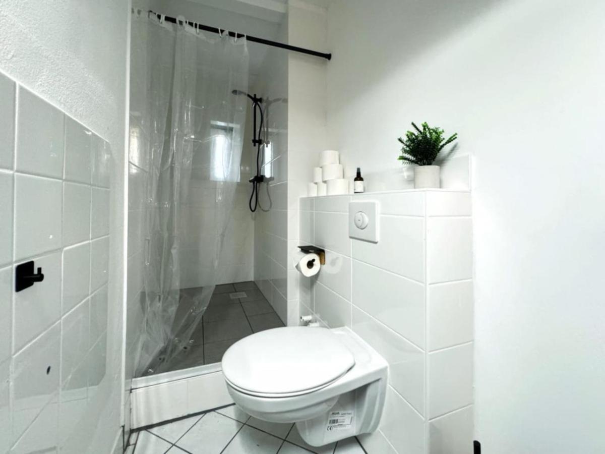 HolidayHome Apartments I Spacious Private Room in Heart of Berlin