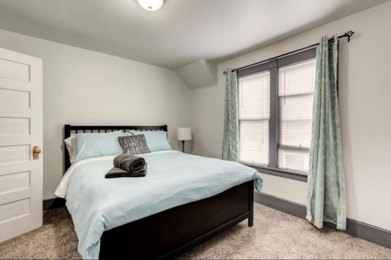 Oakwoods 1BR Suite in Bankview