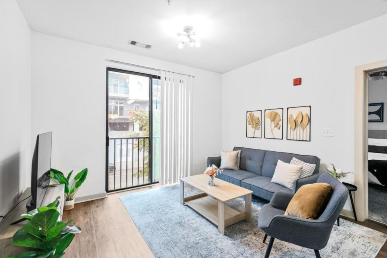 Birmingham Vacations - Trendy 2BR with Easy Access to Birmingham - Property Image 27