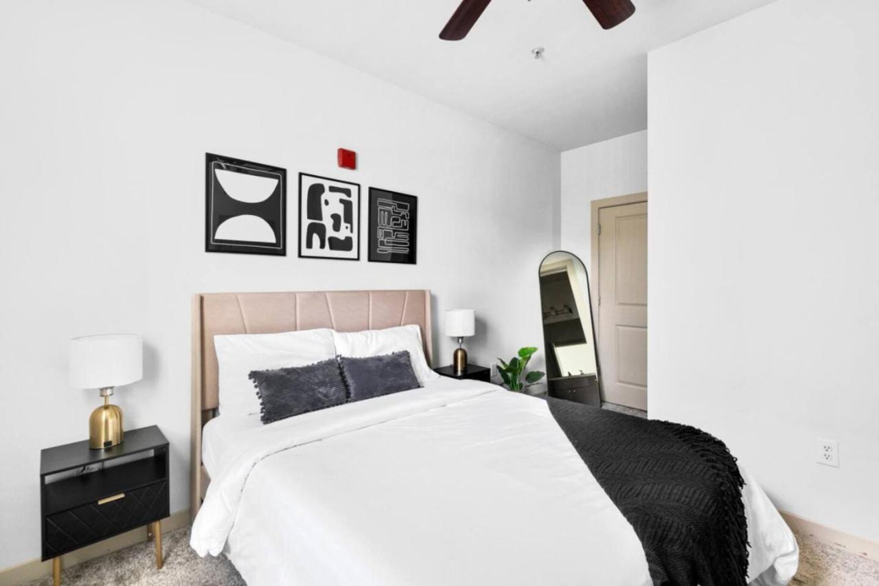 Birmingham Vacations - Trendy 2BR with Easy Access to Birmingham - Property Image 30