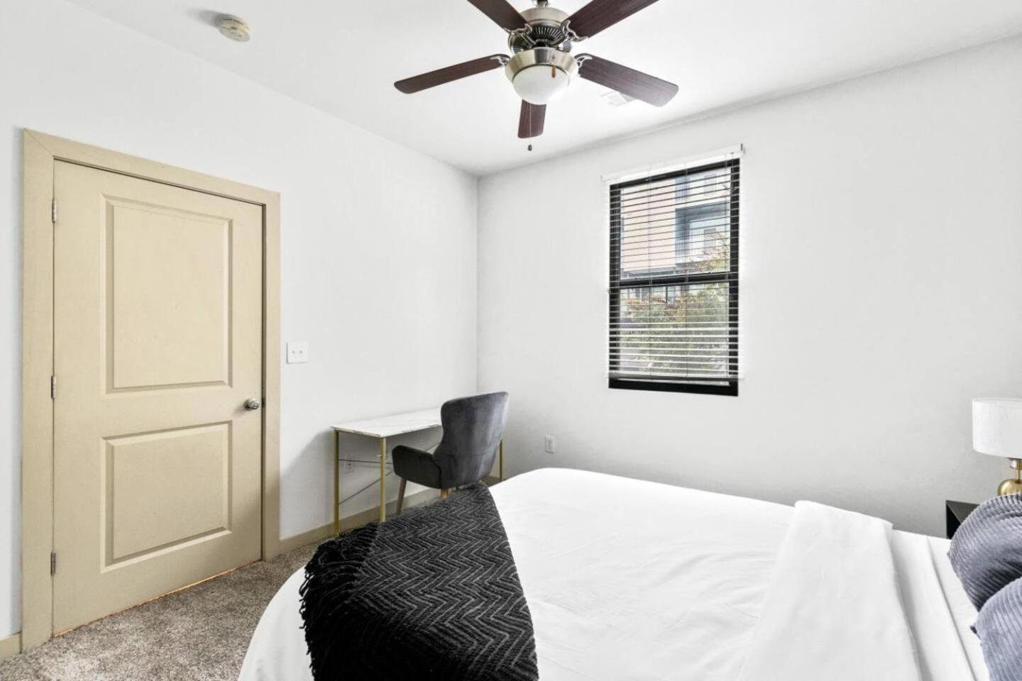 Birmingham Vacations - Trendy 2BR with Easy Access to Birmingham - Property Image 32